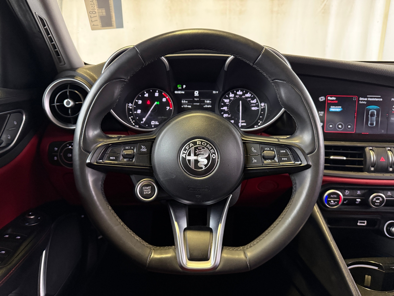 Thumbnail: 2020 Alfa Romeo Giulia - 4