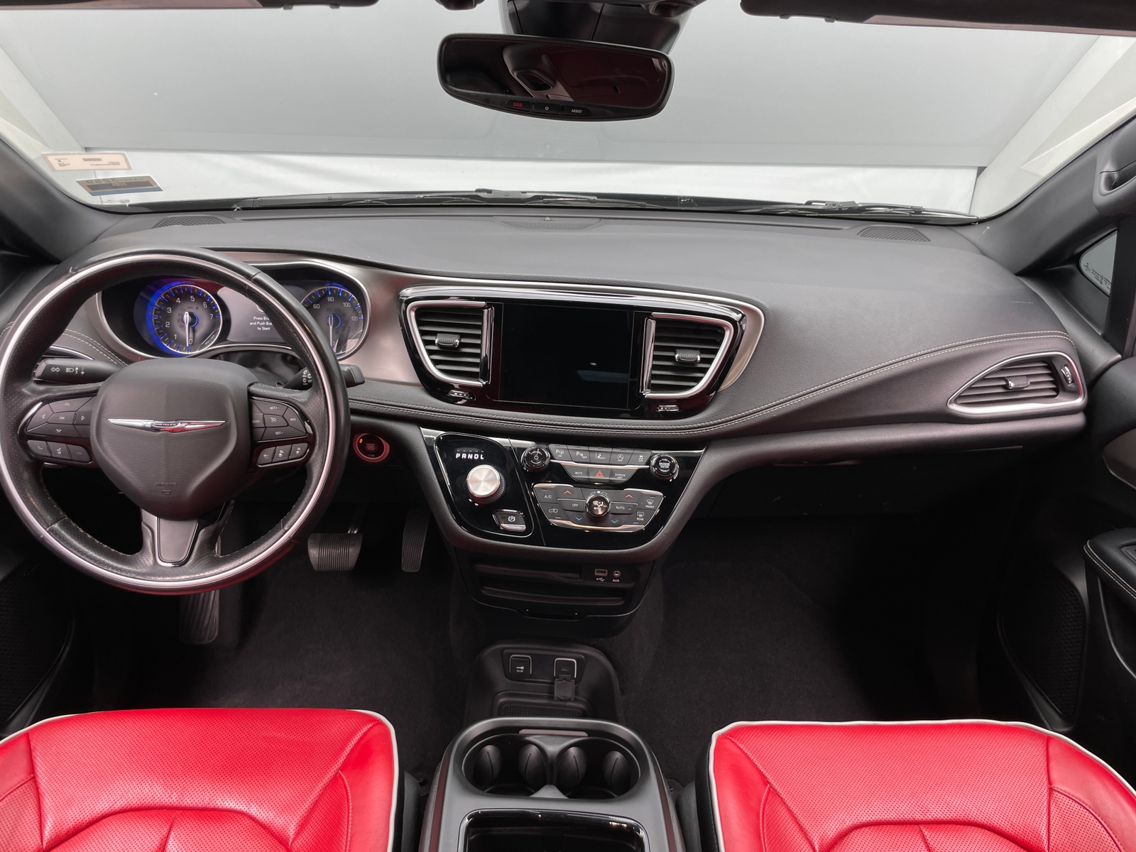 Thumbnail: 2020 Chrysler Pacifica - 2