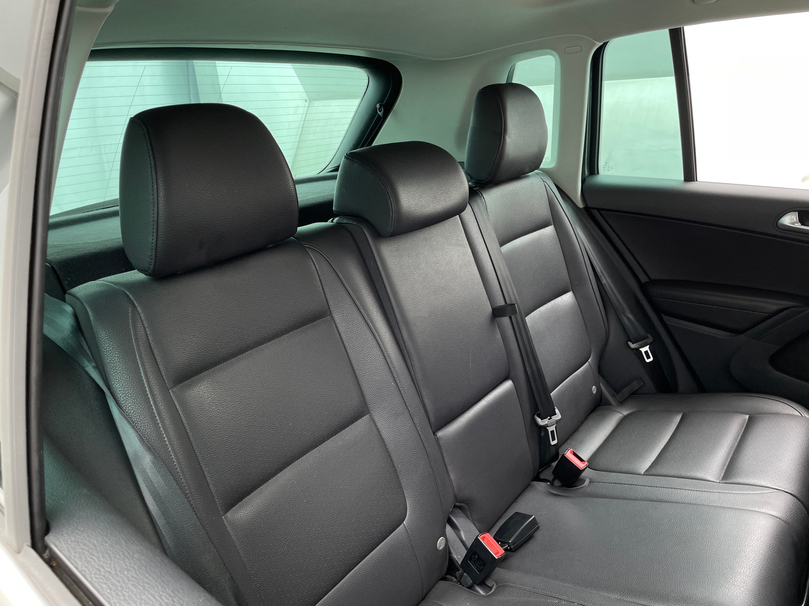 Thumbnail: 2017 Volkswagen Tiguan - 5