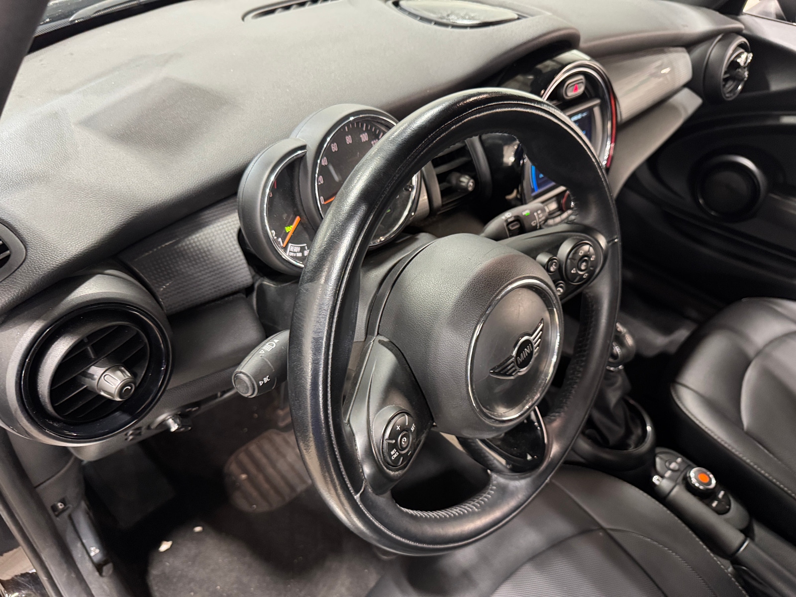 Thumbnail: 2019 MINI Cooper Convertible - 2