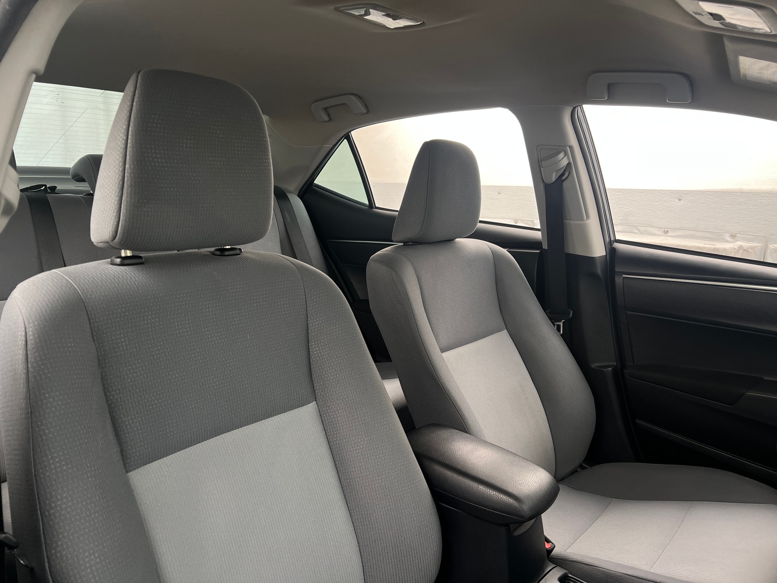 Thumbnail: 2016 Toyota Corolla - 2