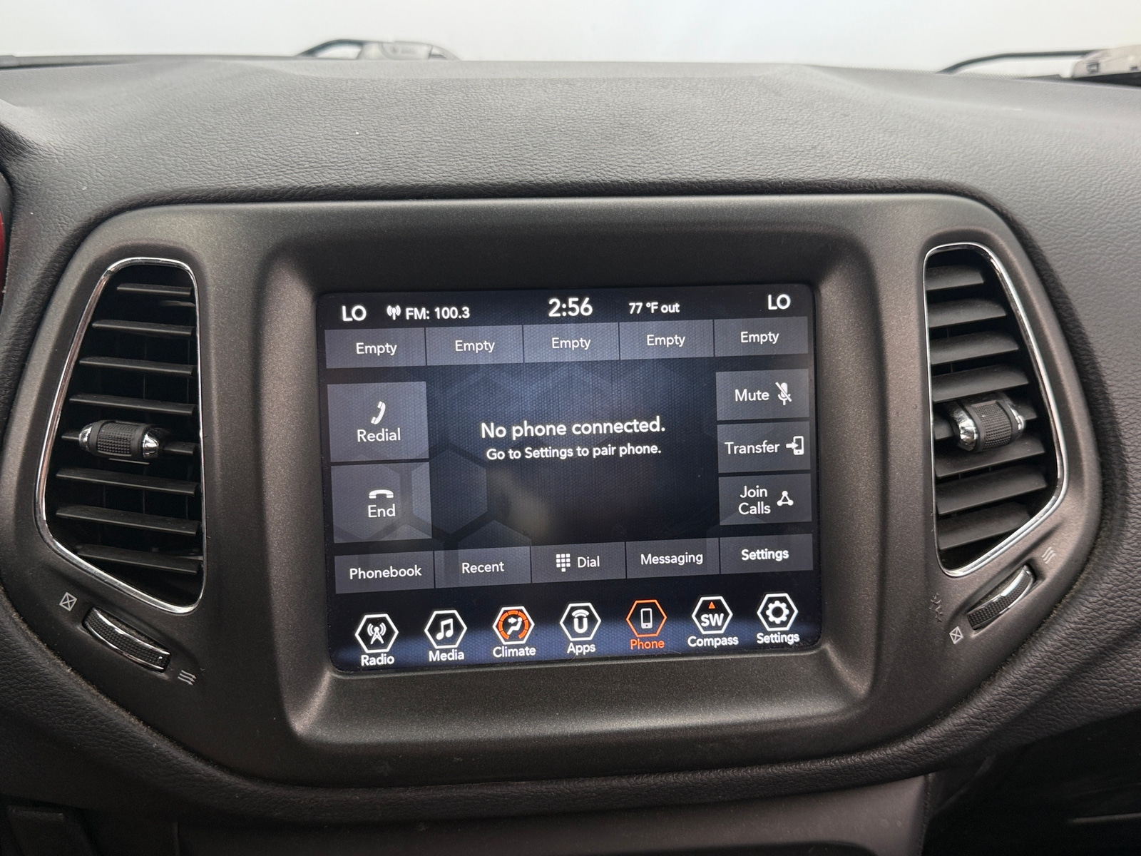 Thumbnail: 2020 Jeep Compass - 3