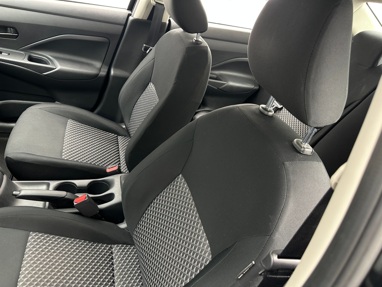 Thumbnail: 2022 Nissan Versa - 2
