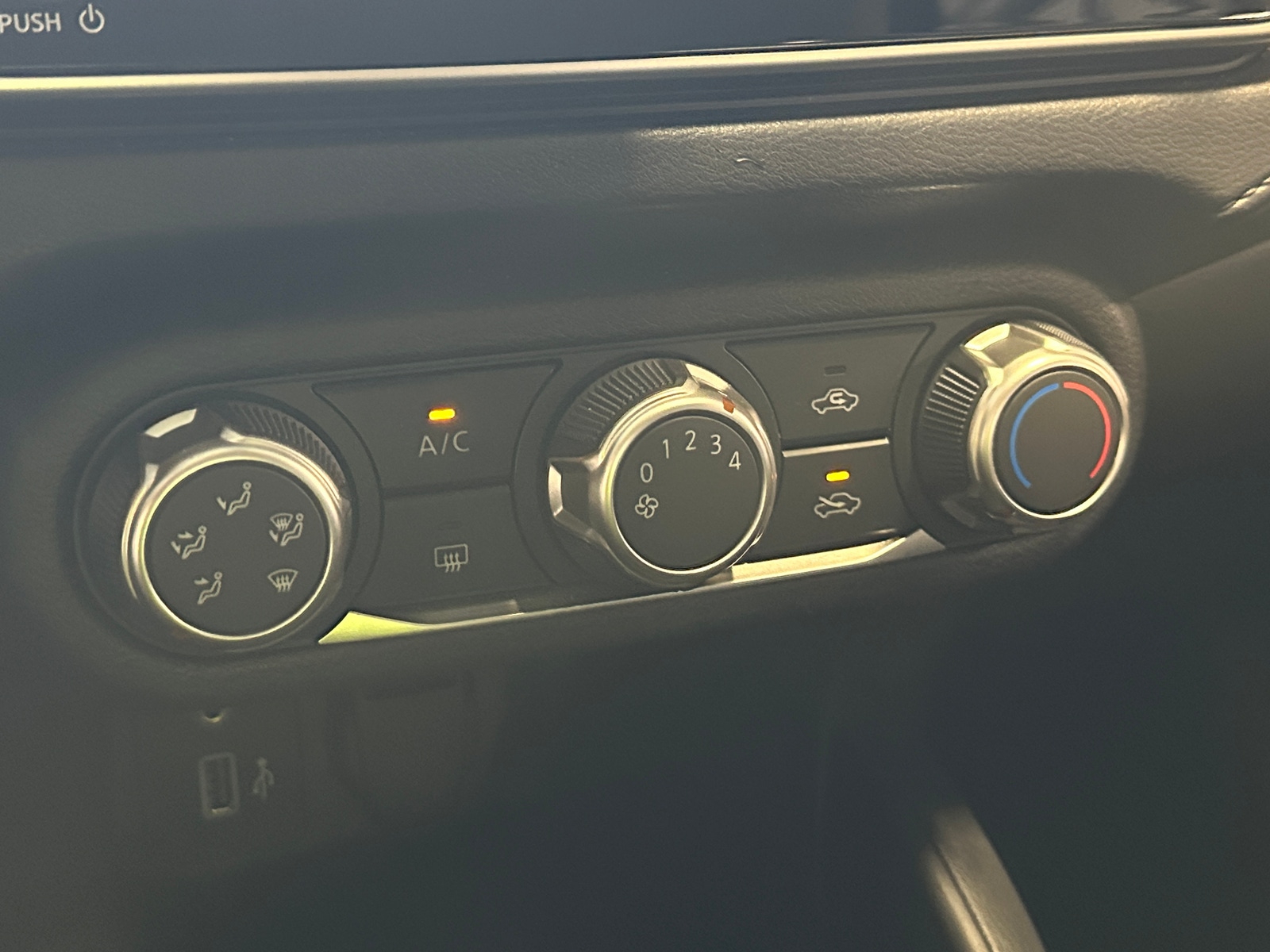 Thumbnail: 2022 Nissan Versa - 4