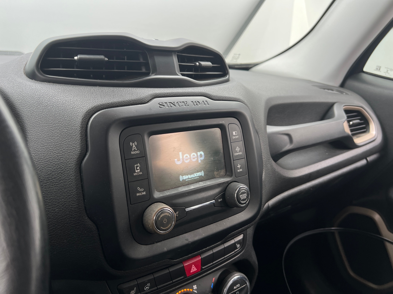 Thumbnail: 2015 Jeep Renegade - 3