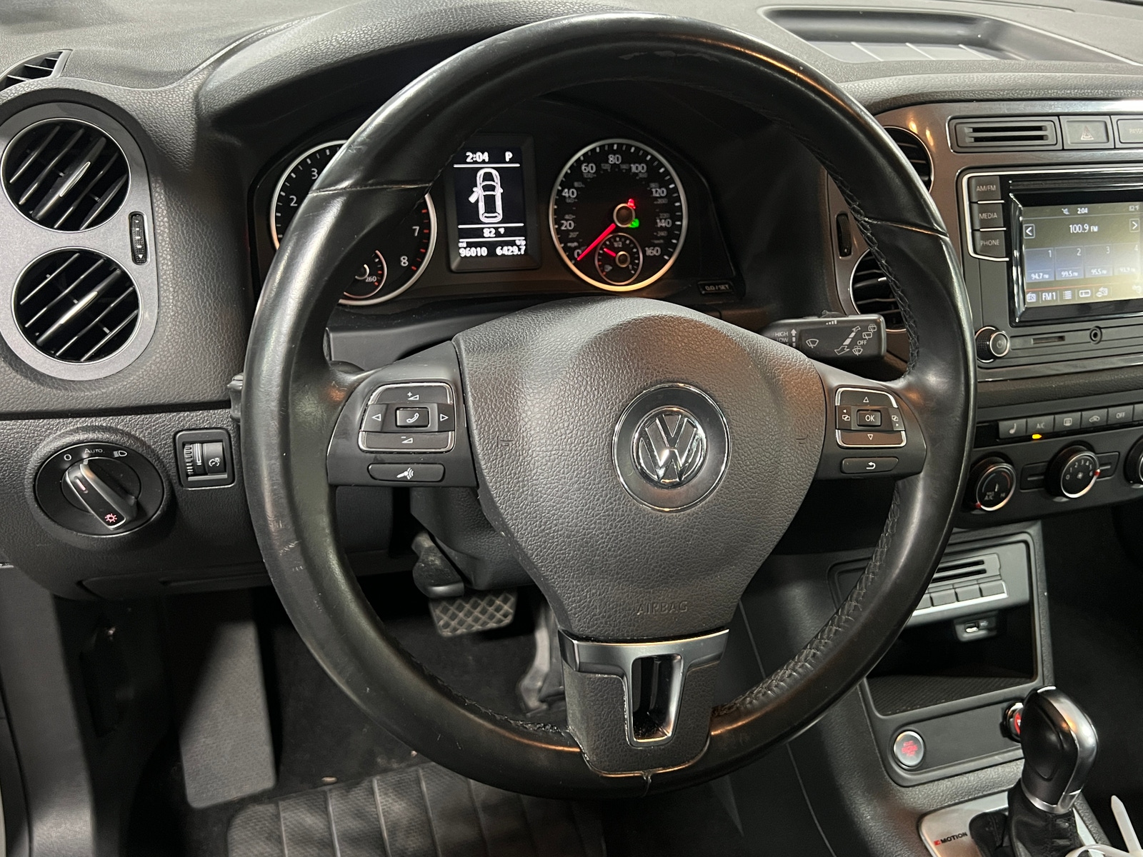Thumbnail: 2016 Volkswagen Tiguan - 5