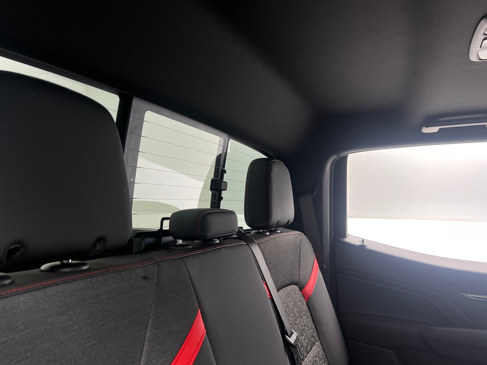 Thumbnail: 2023 Chevrolet Colorado - 6