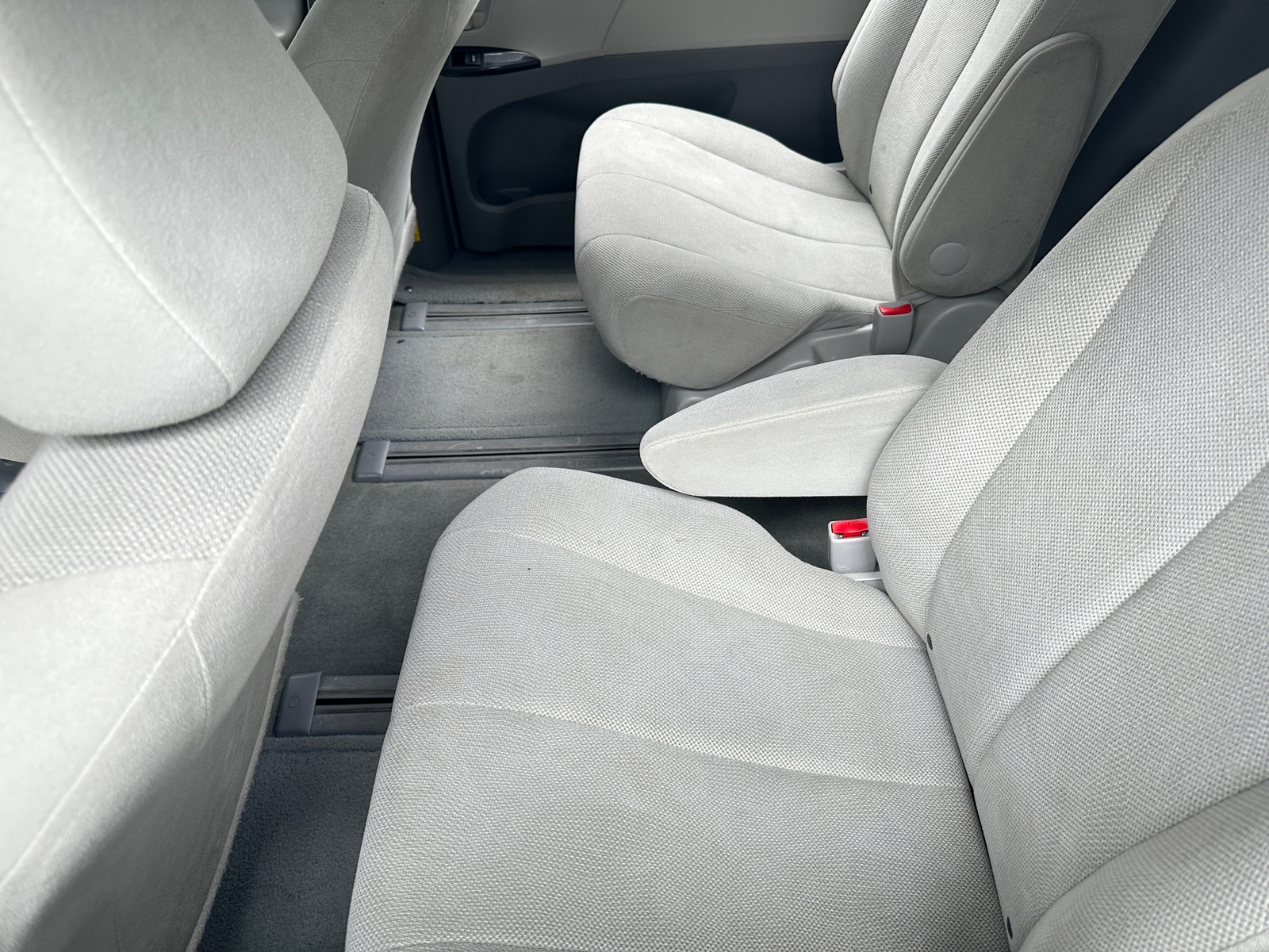 Thumbnail: 2012 Toyota Sienna - 6