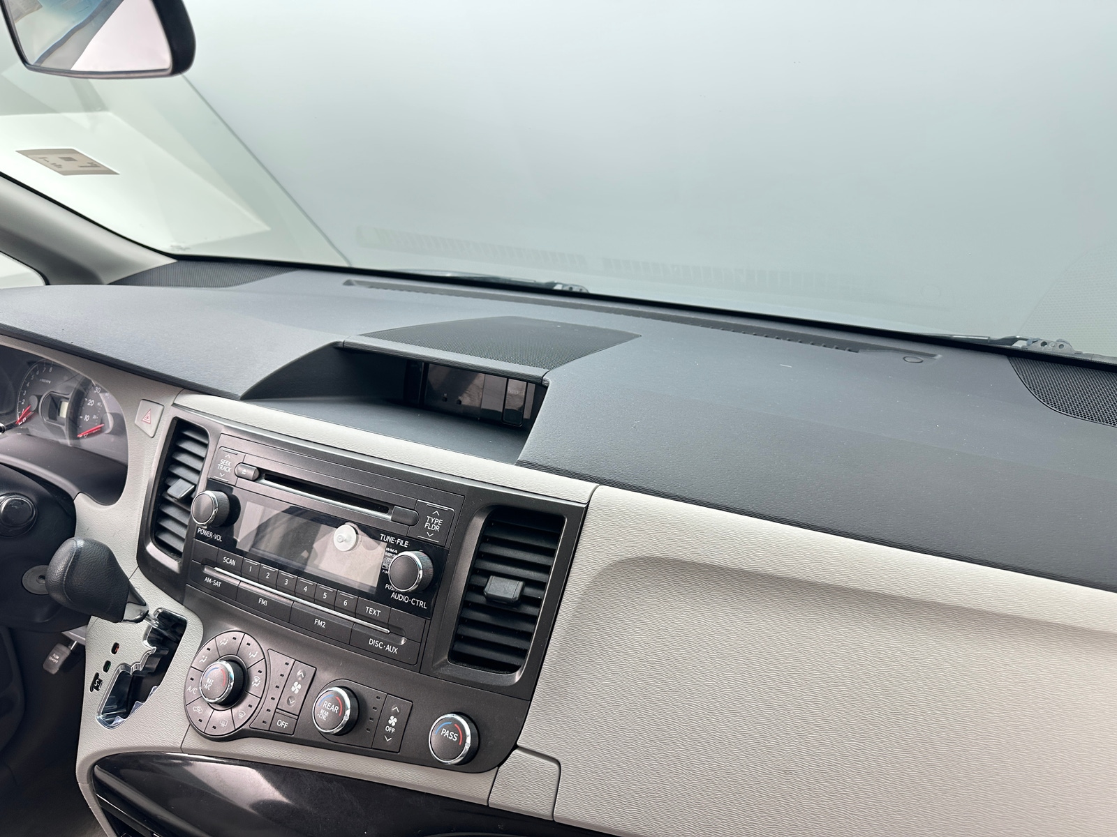 Thumbnail: 2012 Toyota Sienna - 3