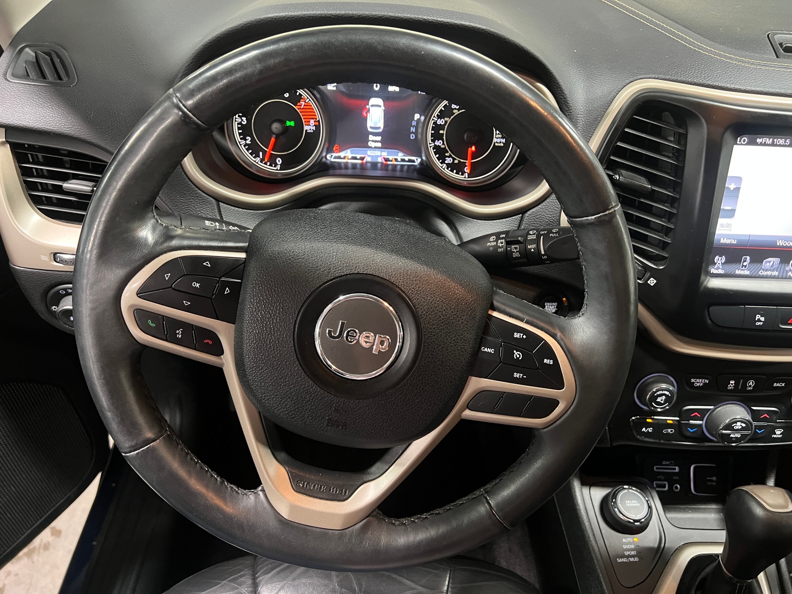 Thumbnail: 2018 Jeep Cherokee - 4