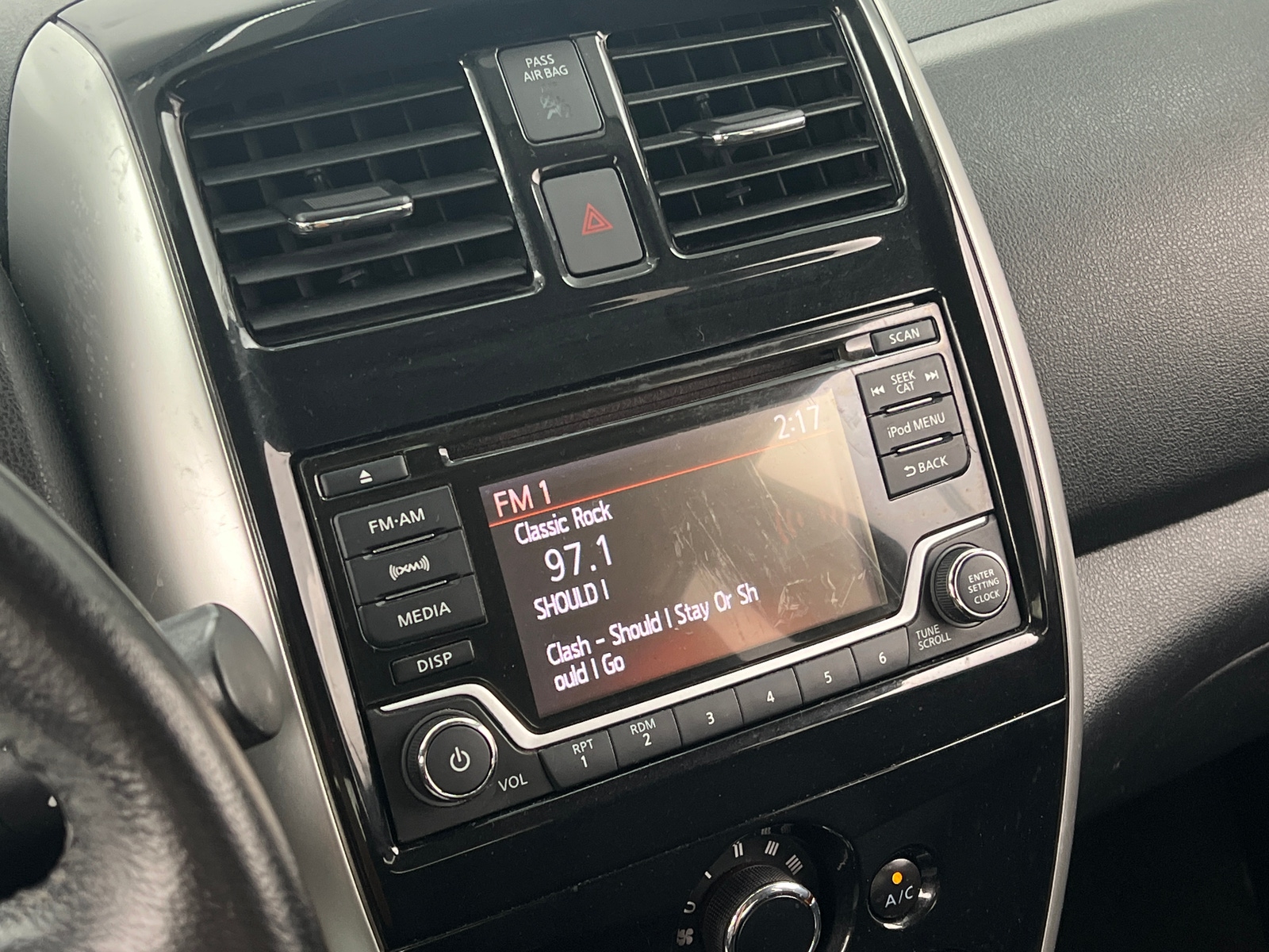 Thumbnail: 2017 Nissan Versa - 4