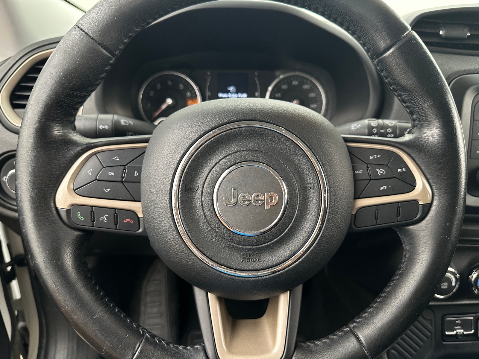 Thumbnail: 2017 Jeep Renegade - 5