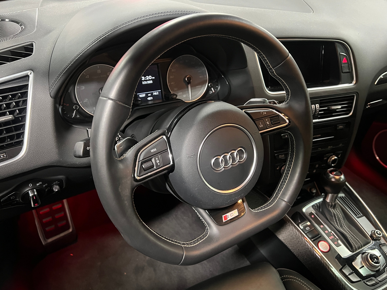 Thumbnail: 2017 Audi SQ5 - 4