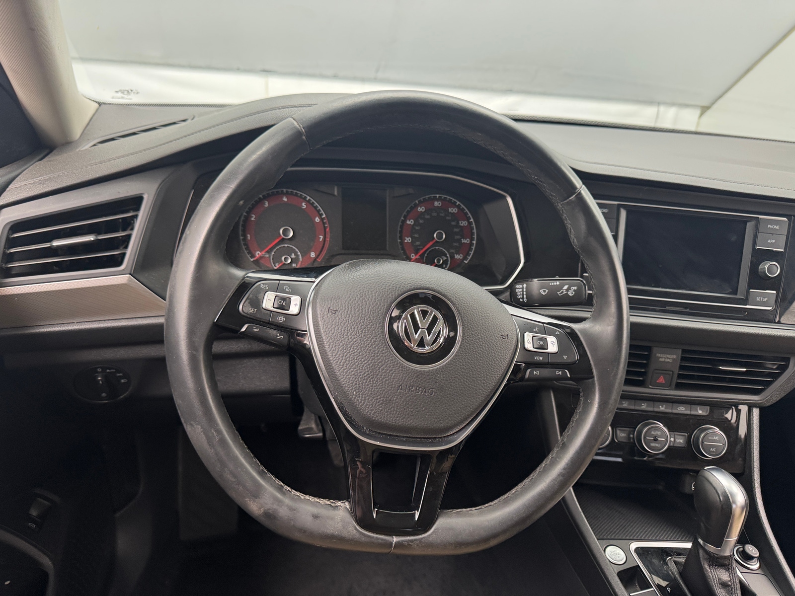 Thumbnail: 2019 Volkswagen Jetta - 4