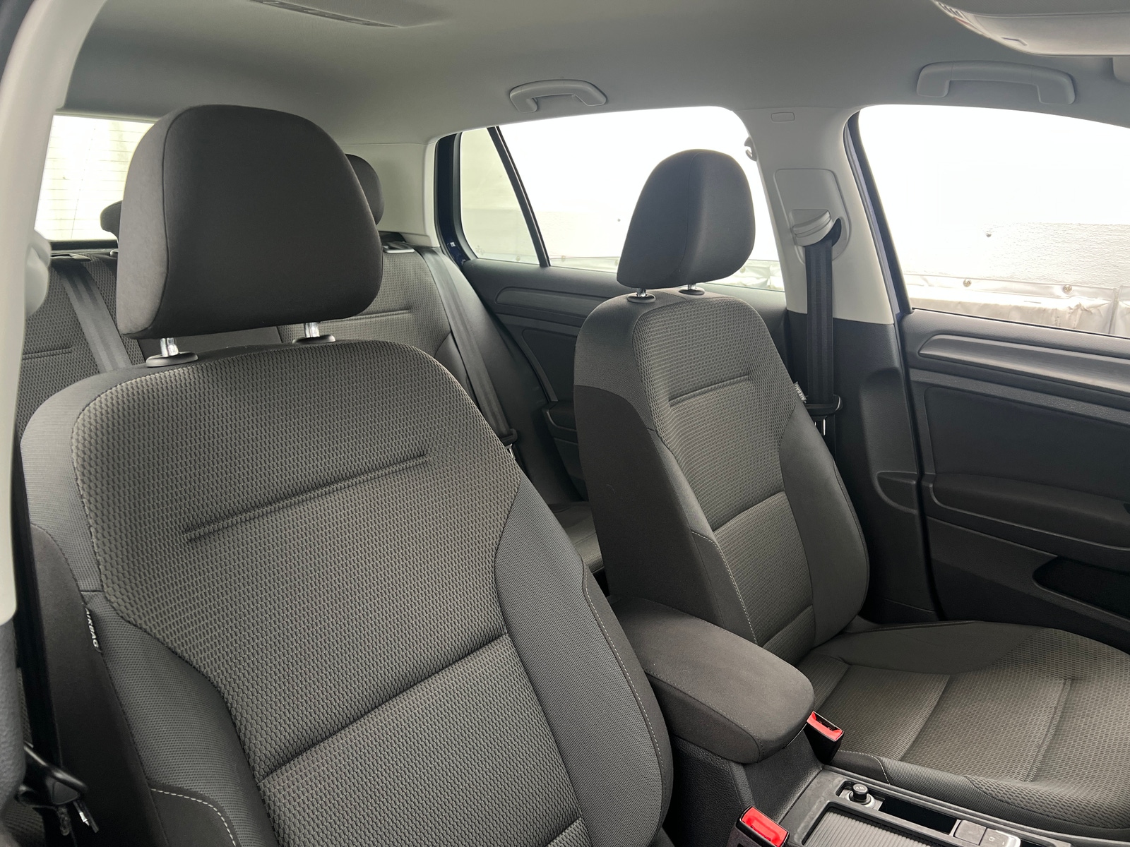 Thumbnail: 2019 Volkswagen e-Golf - 2