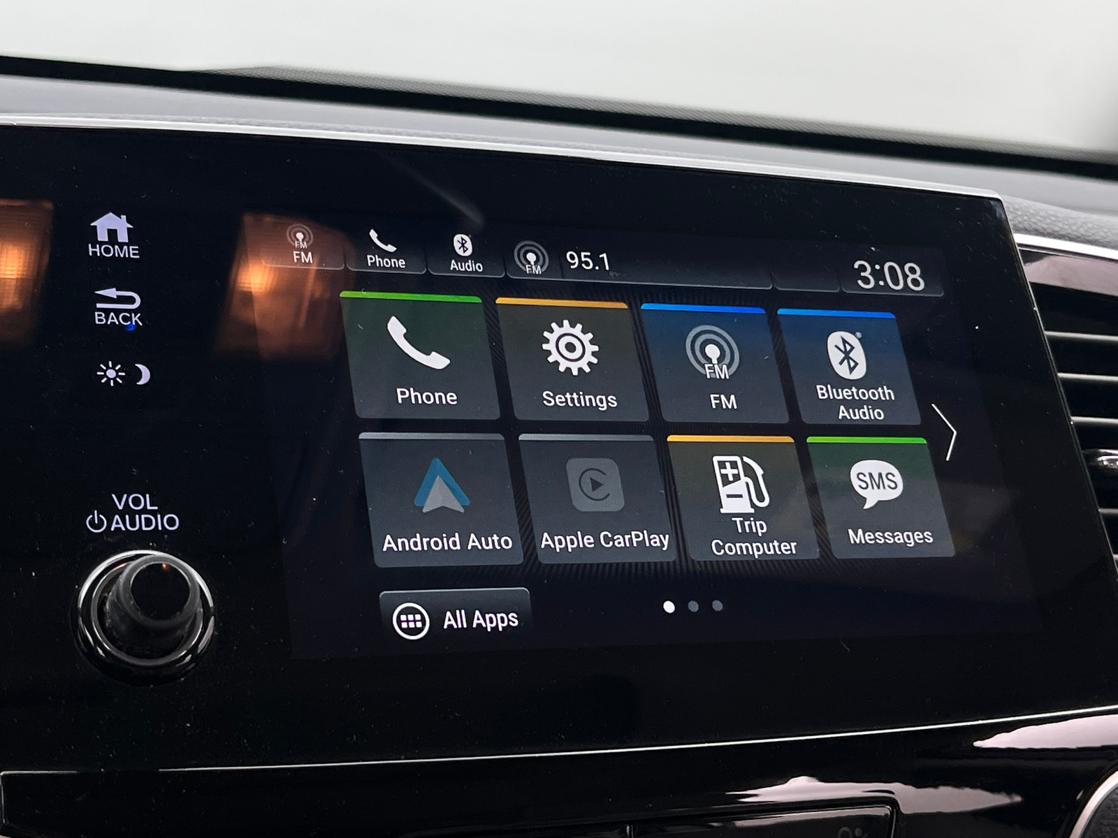 Thumbnail: 2019 Honda Pilot - 3