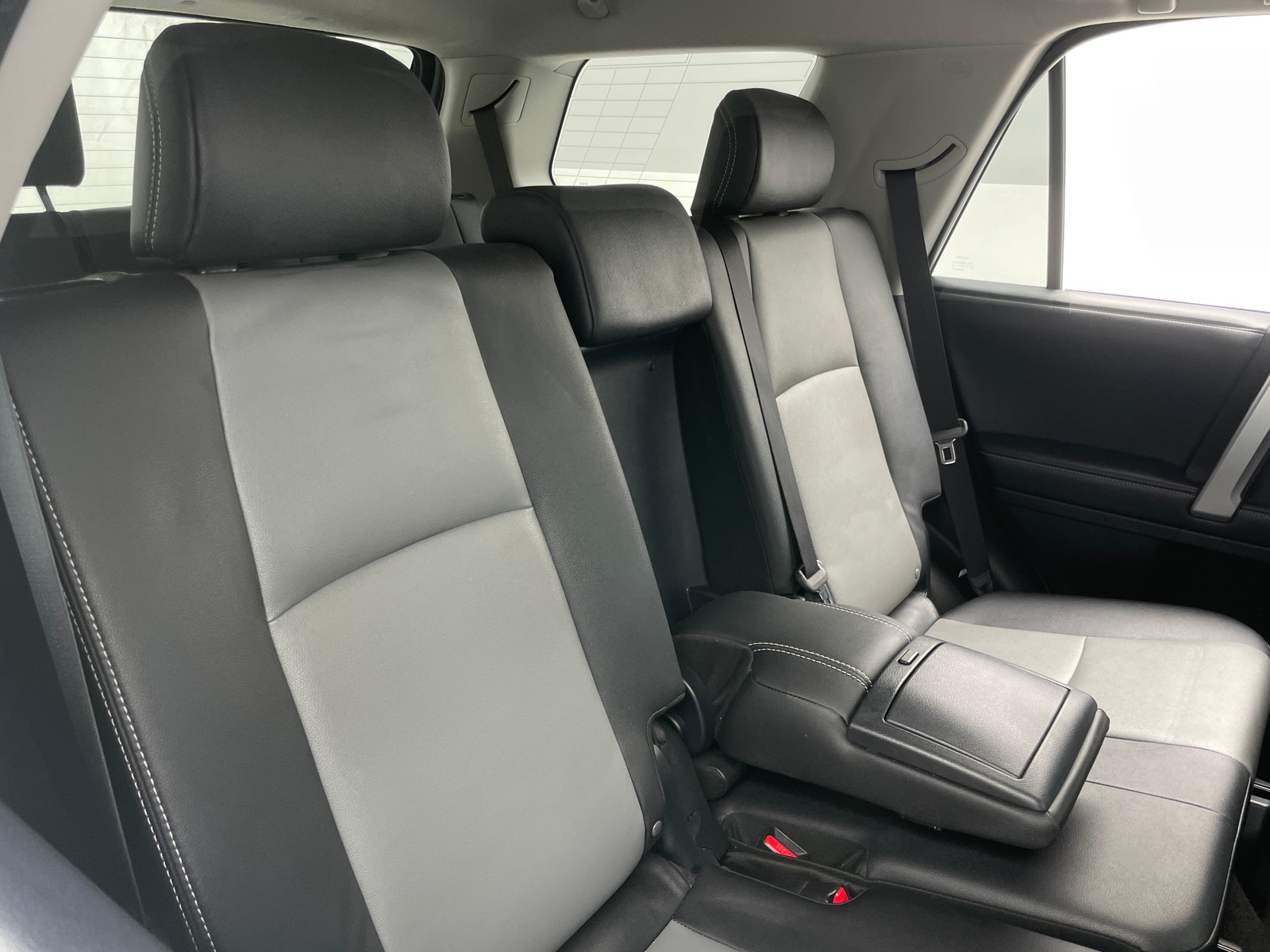 Thumbnail: 2019 Toyota 4Runner - 6