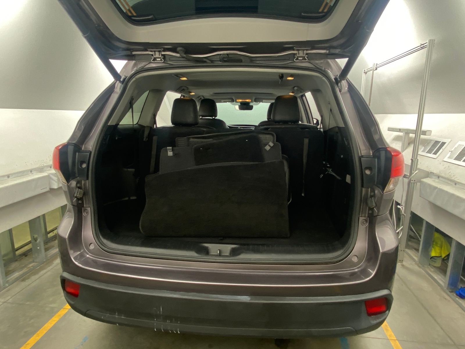 Thumbnail: 2019 Toyota Highlander - 6