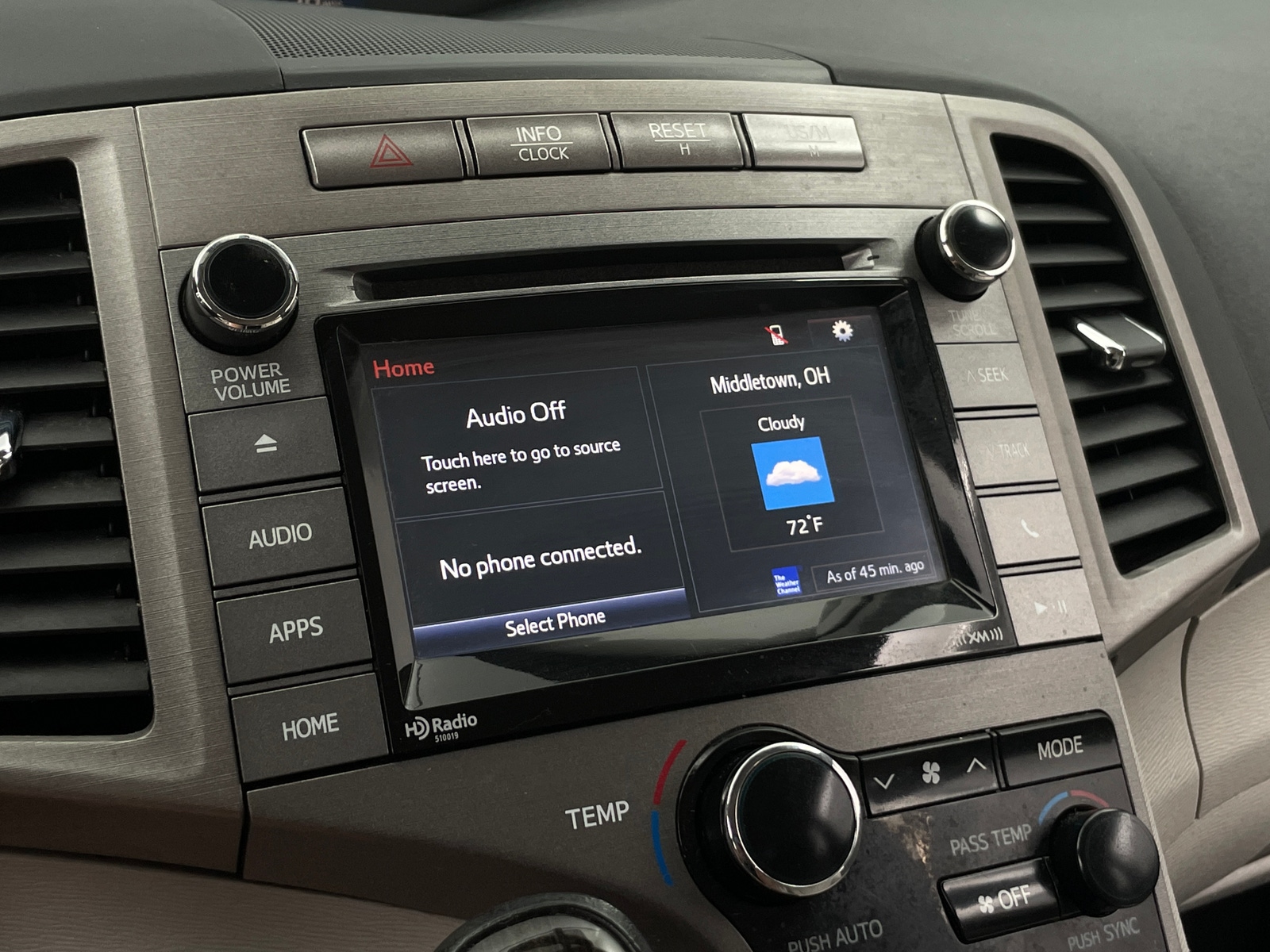 Thumbnail: 2015 Toyota Venza - 4