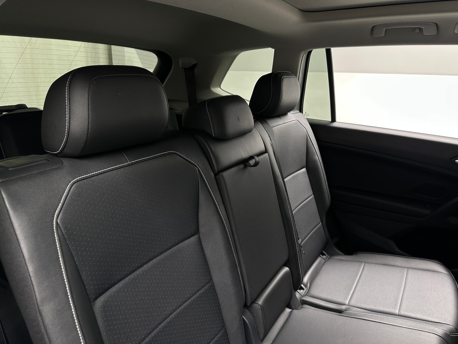 Thumbnail: 2021 Volkswagen Tiguan - 5