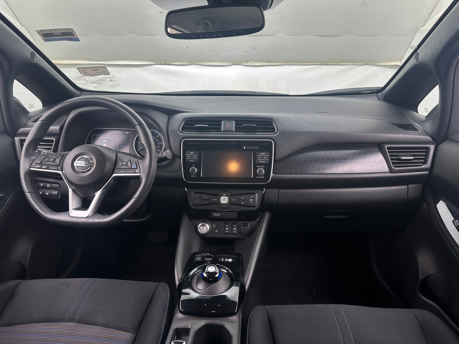 Thumbnail: 2018 Nissan Leaf - 3