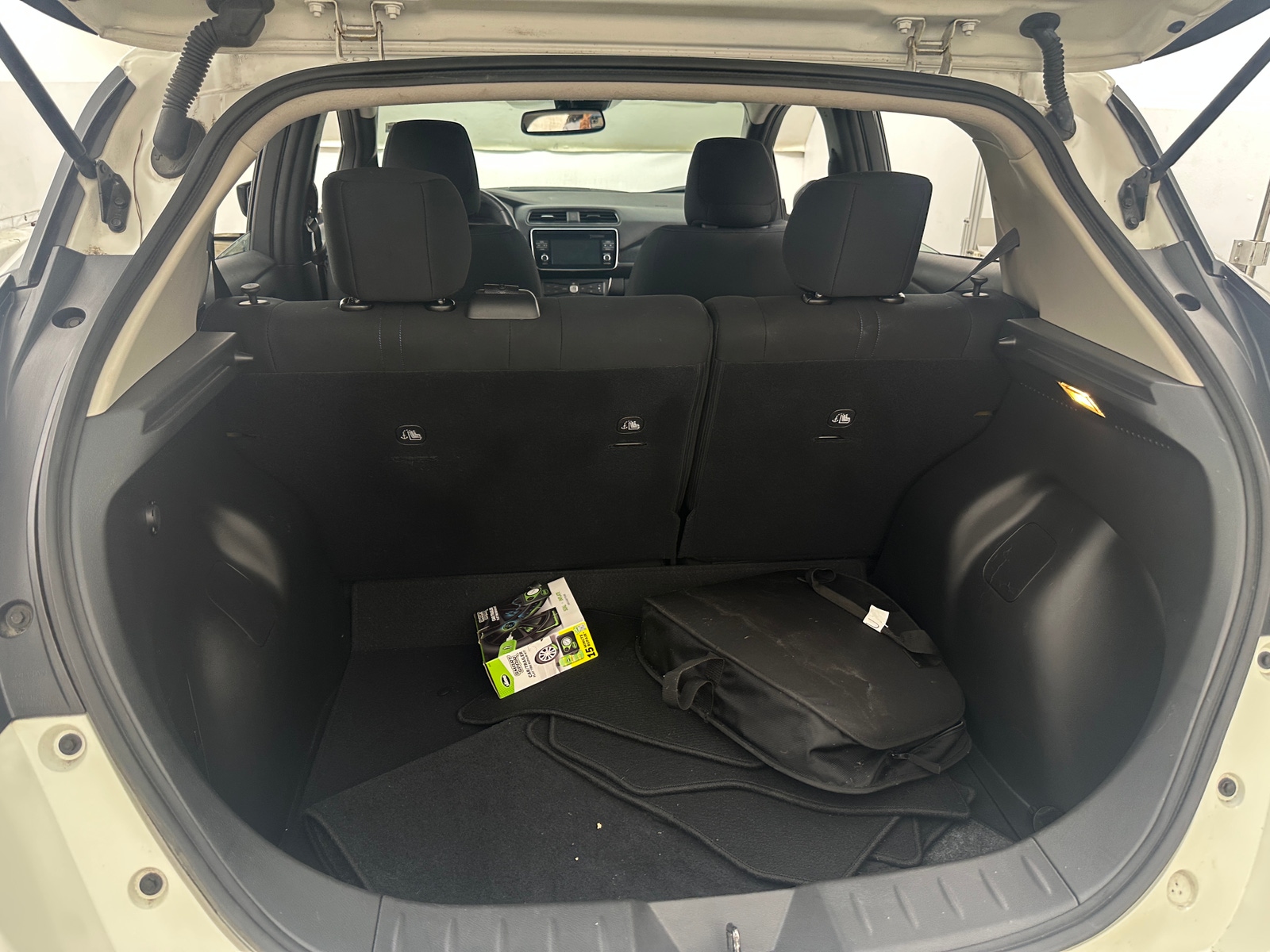 Thumbnail: 2018 Nissan Leaf - 7