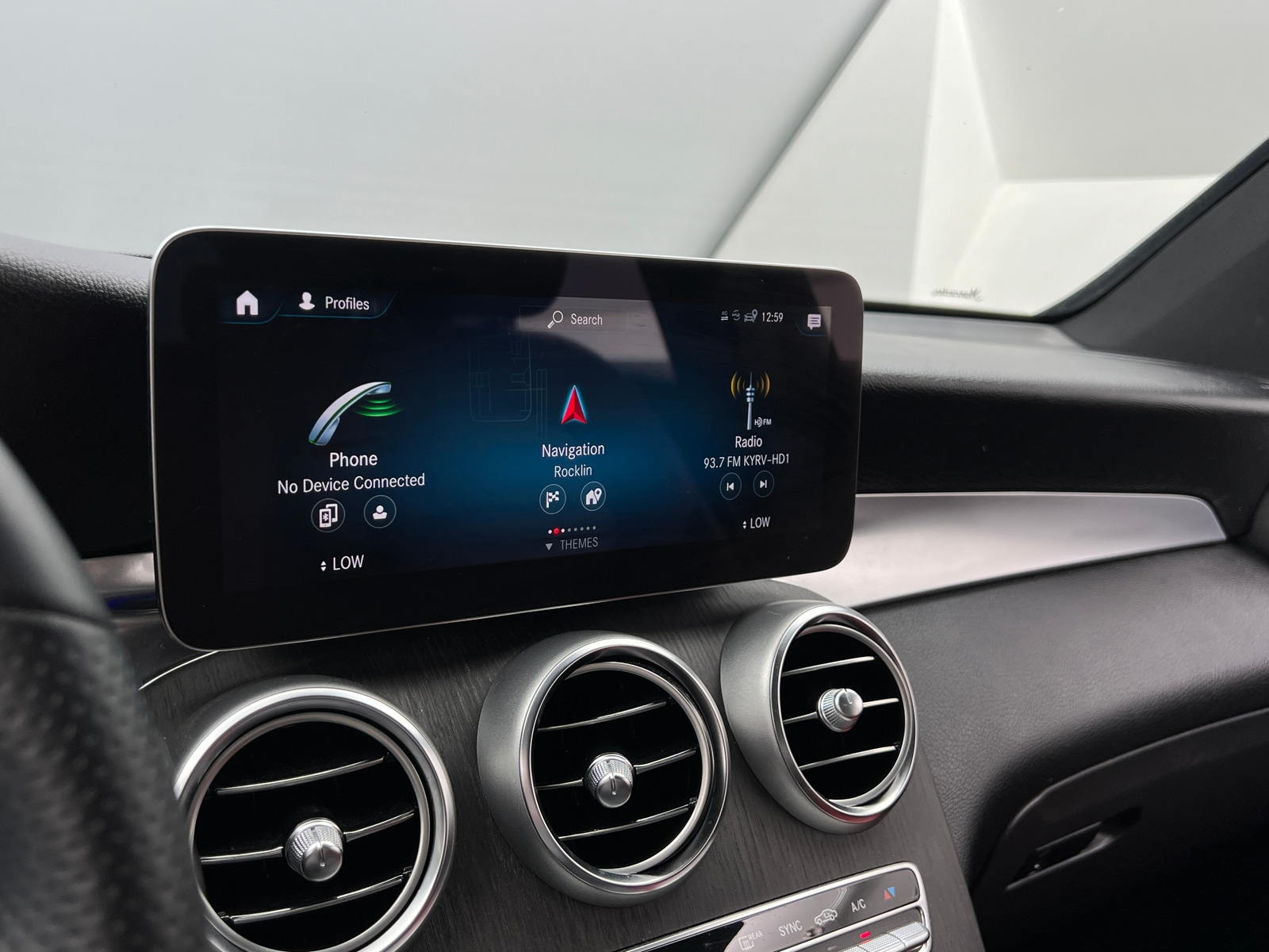Thumbnail: 2022 Mercedes-Benz GLC - 3