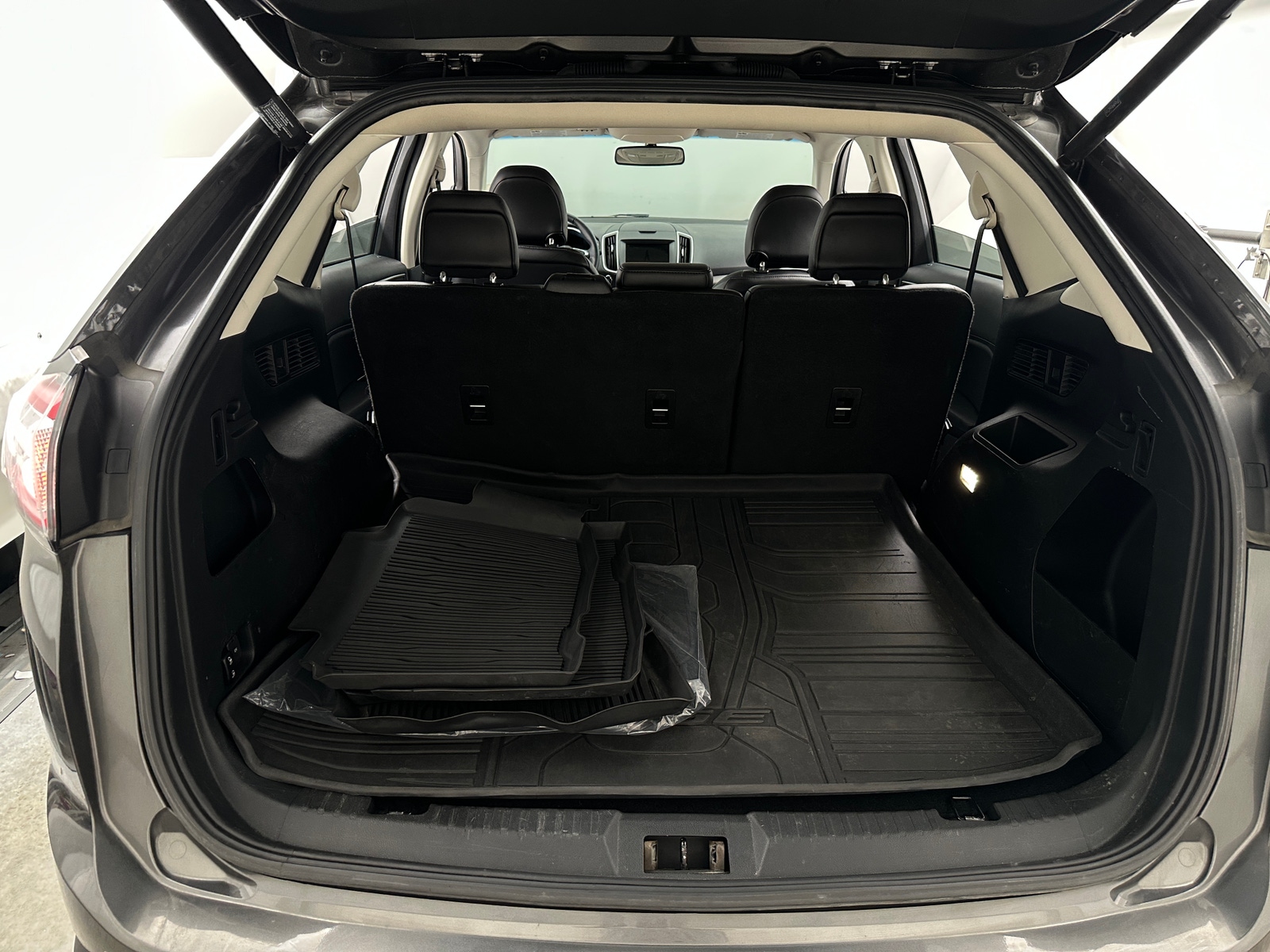 Thumbnail: 2018 Ford Edge - 6