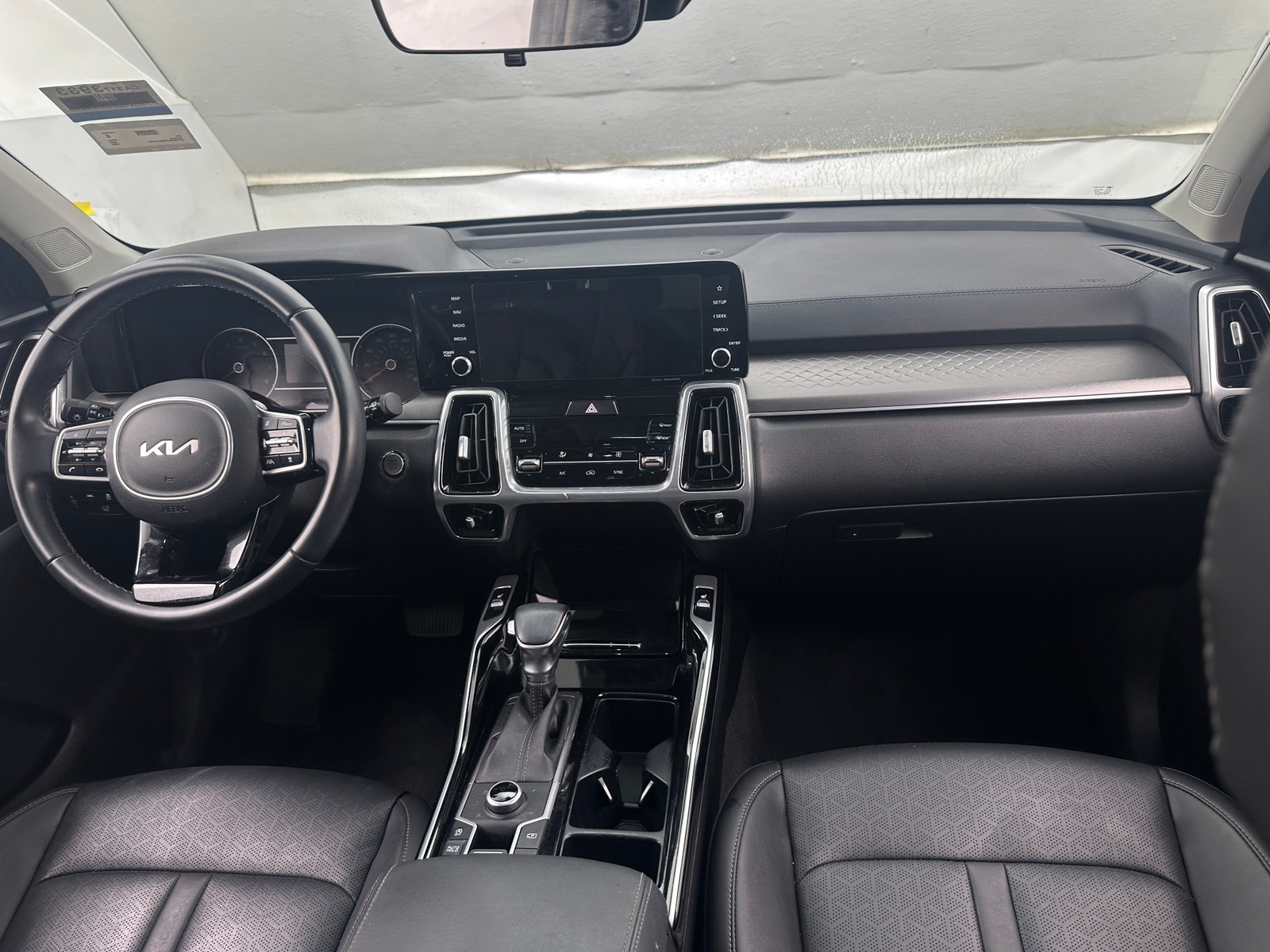 Thumbnail: 2022 Kia Sorento - 2