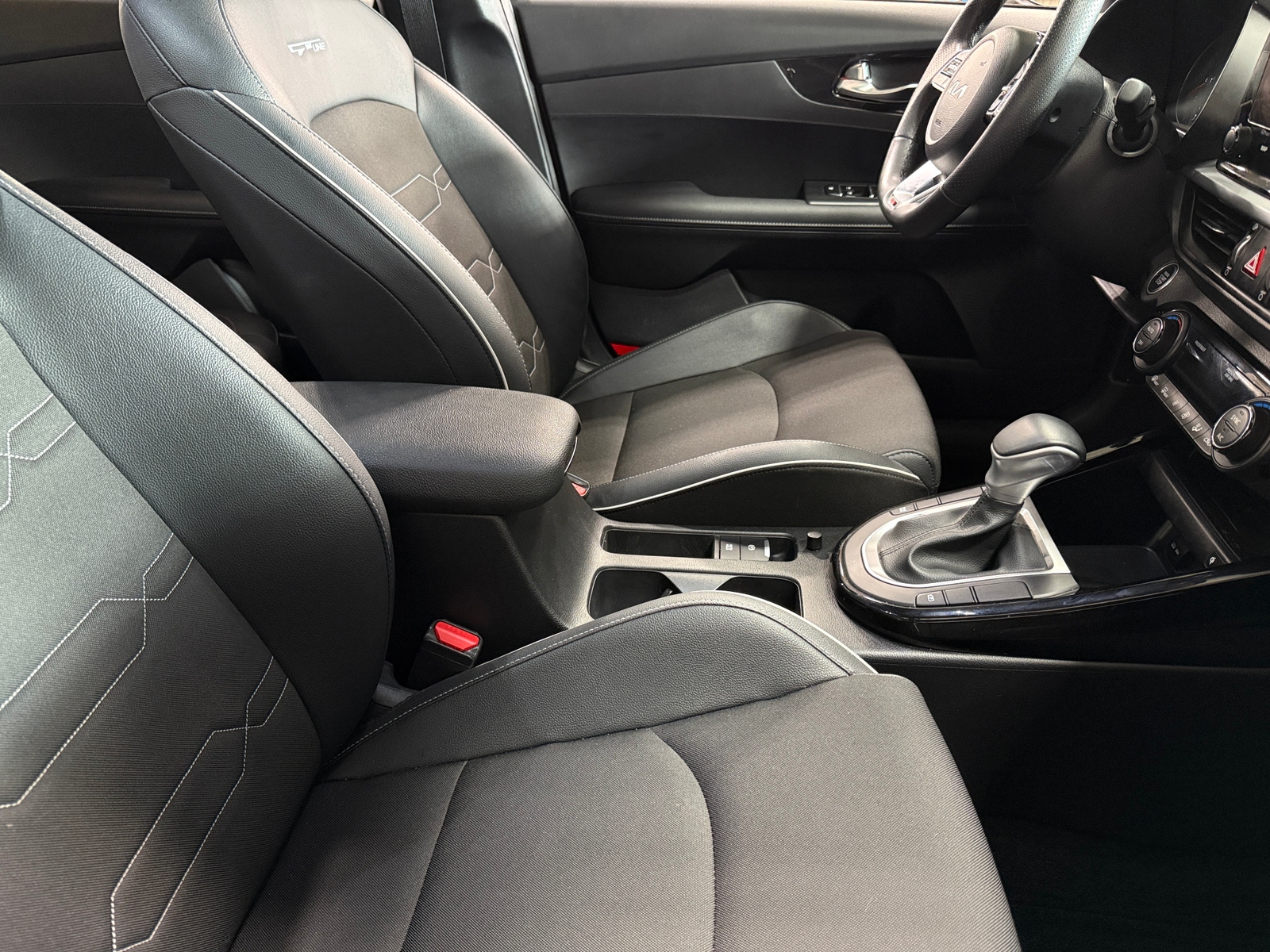 Thumbnail: 2024 Kia Forte - 2