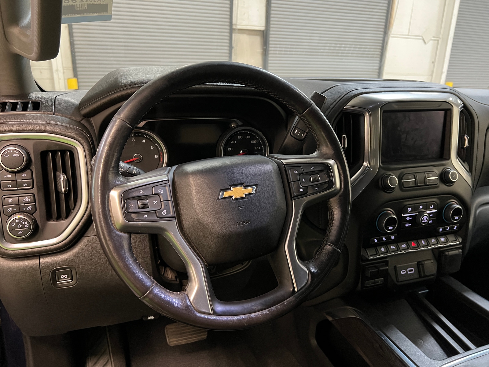 Thumbnail: 2022 Chevrolet Silverado 2500 - 4
