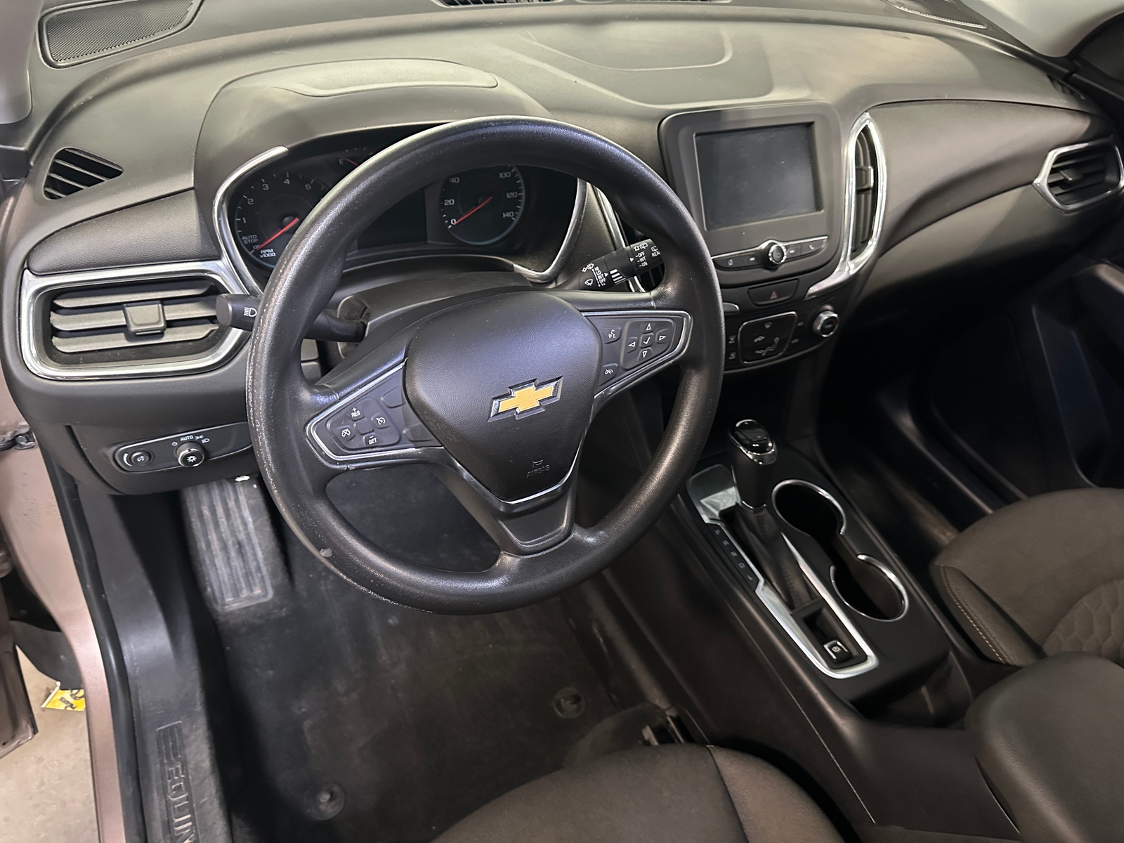 Thumbnail: 2018 Chevrolet Equinox - 3