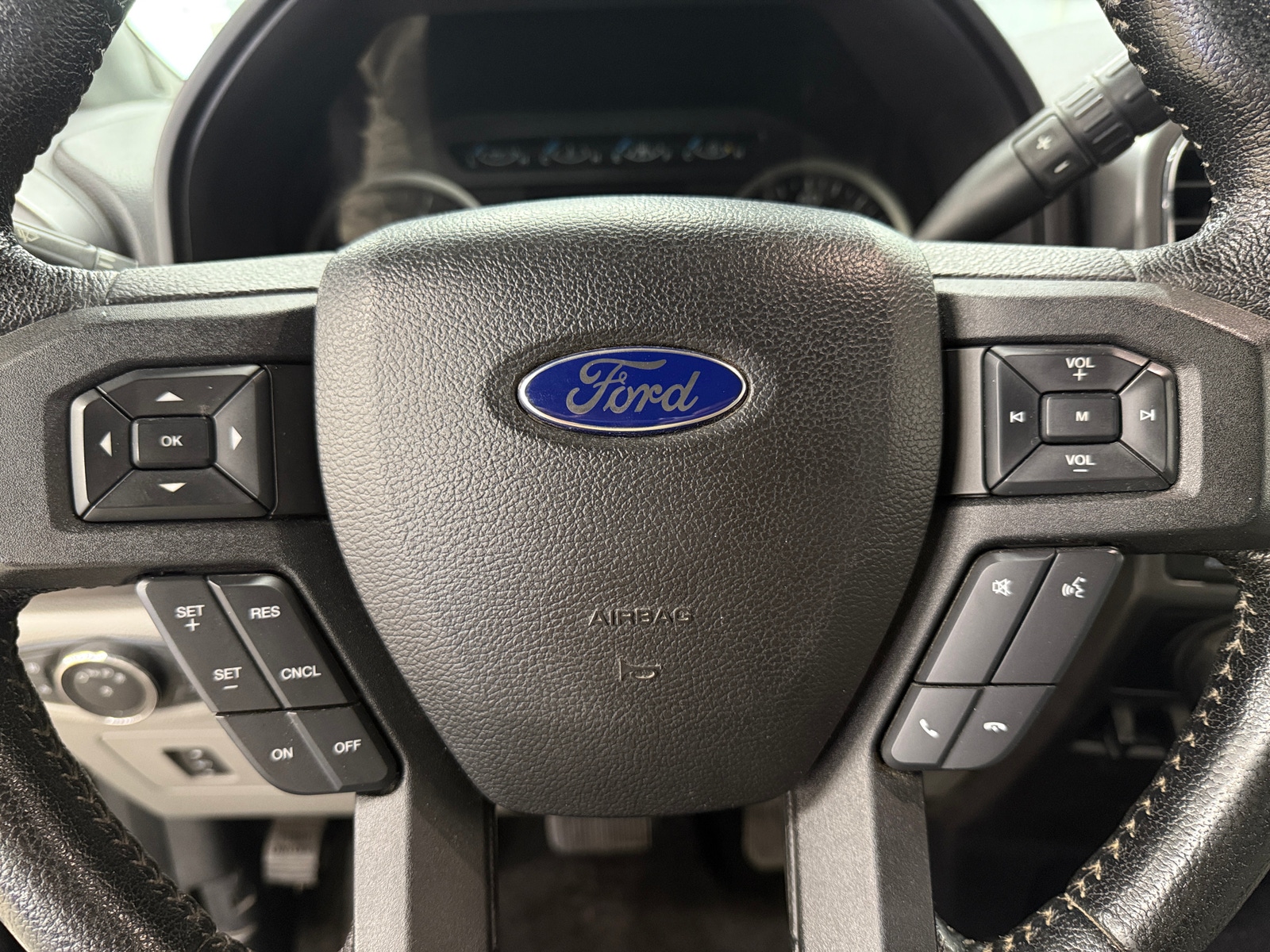 Thumbnail: 2016 Ford Econoline - 5