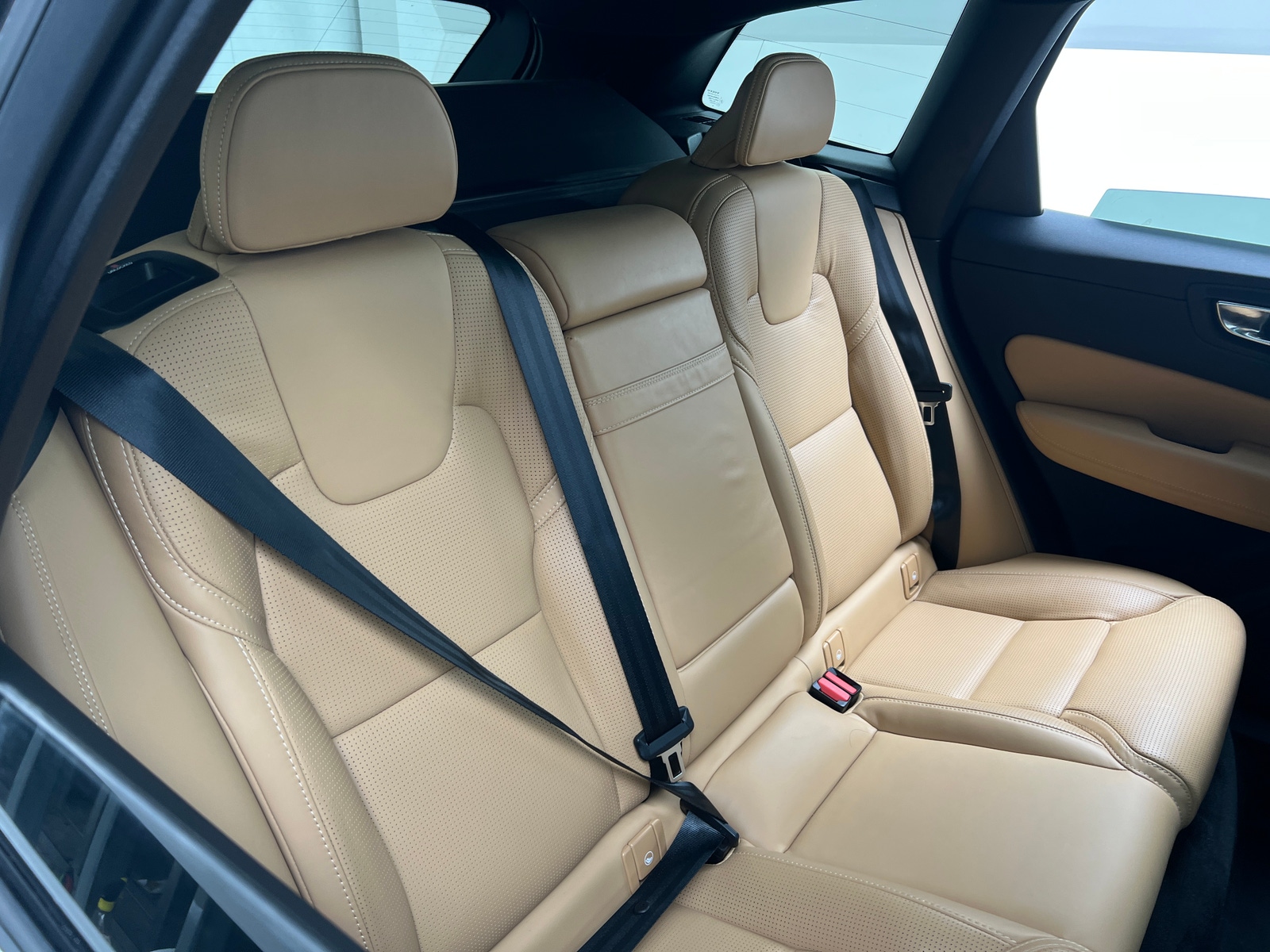 Thumbnail: 2021 Volvo XC60 - 5