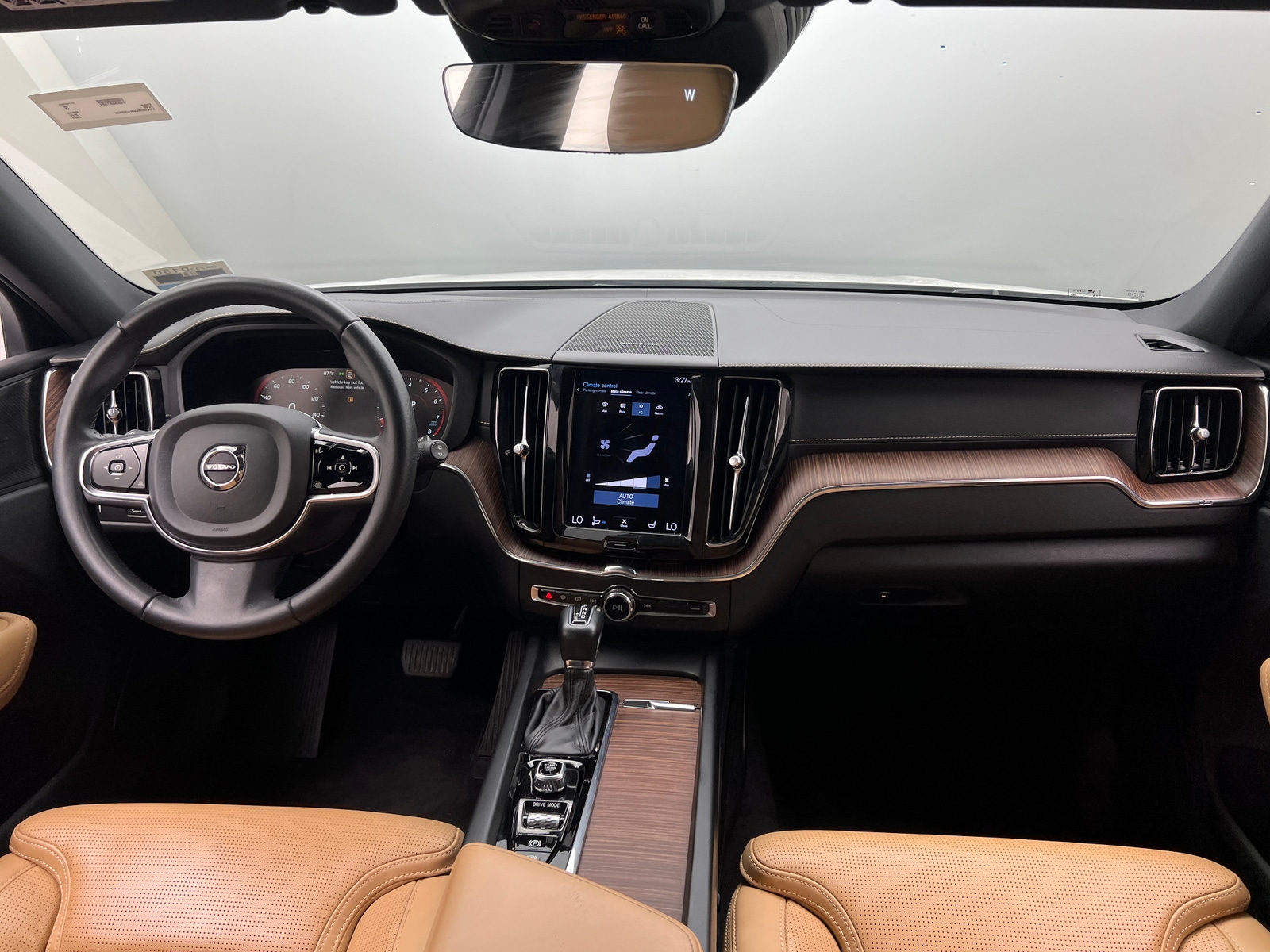 Thumbnail: 2021 Volvo XC60 - 2