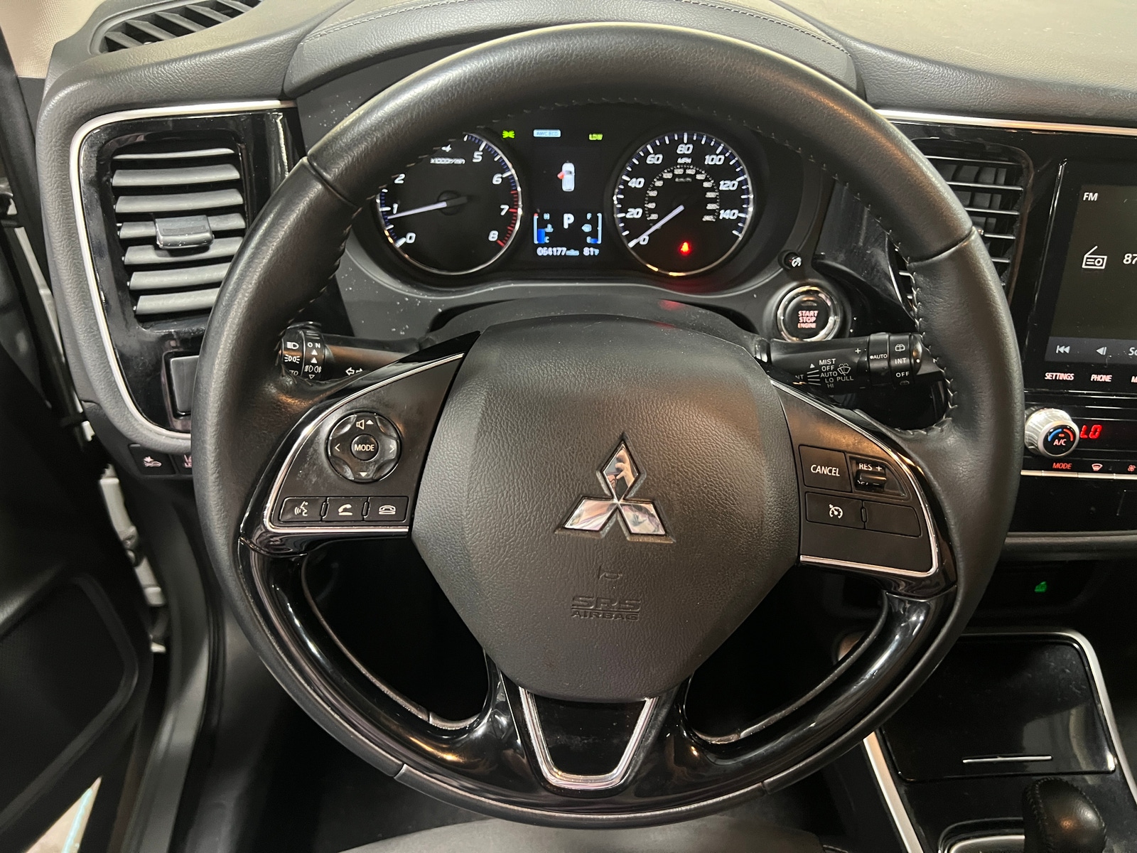 Thumbnail: 2020 Mitsubishi Outlander - 5