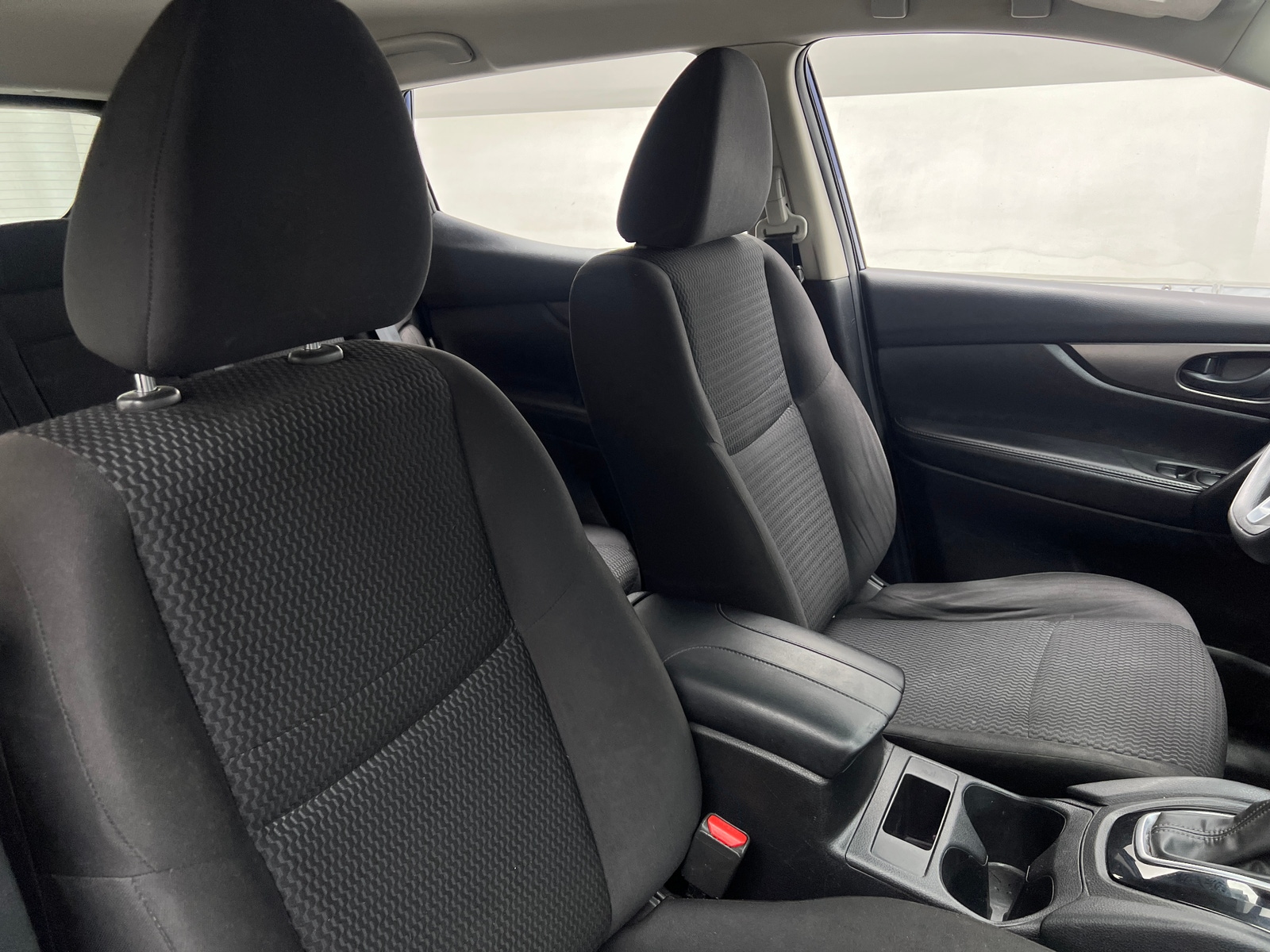 Thumbnail: 2020 Nissan Rogue Sport - 2