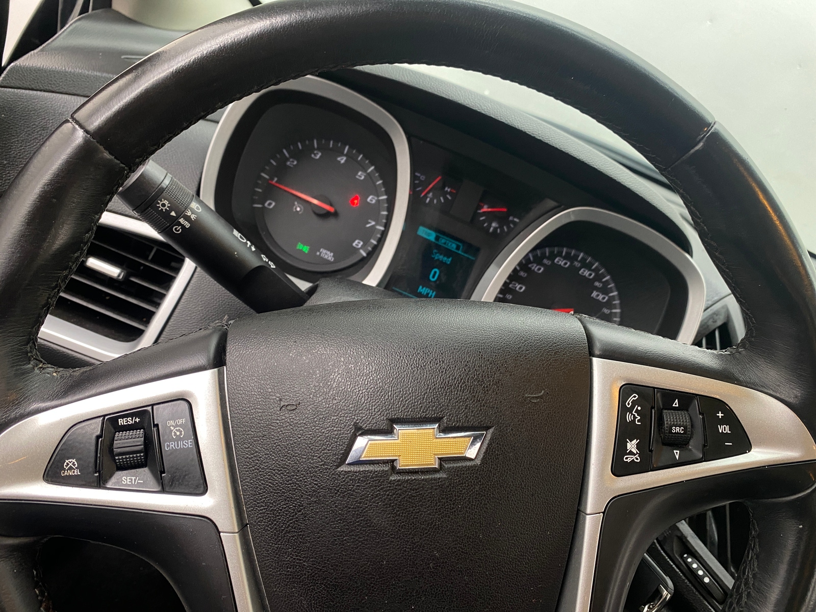 Thumbnail: 2017 Chevrolet Equinox - 4