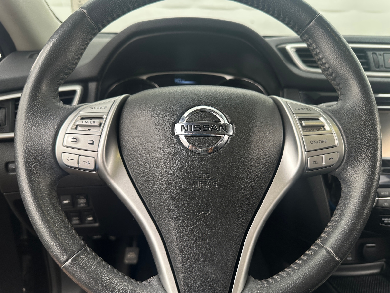 Thumbnail: 2016 Nissan Rogue - 4