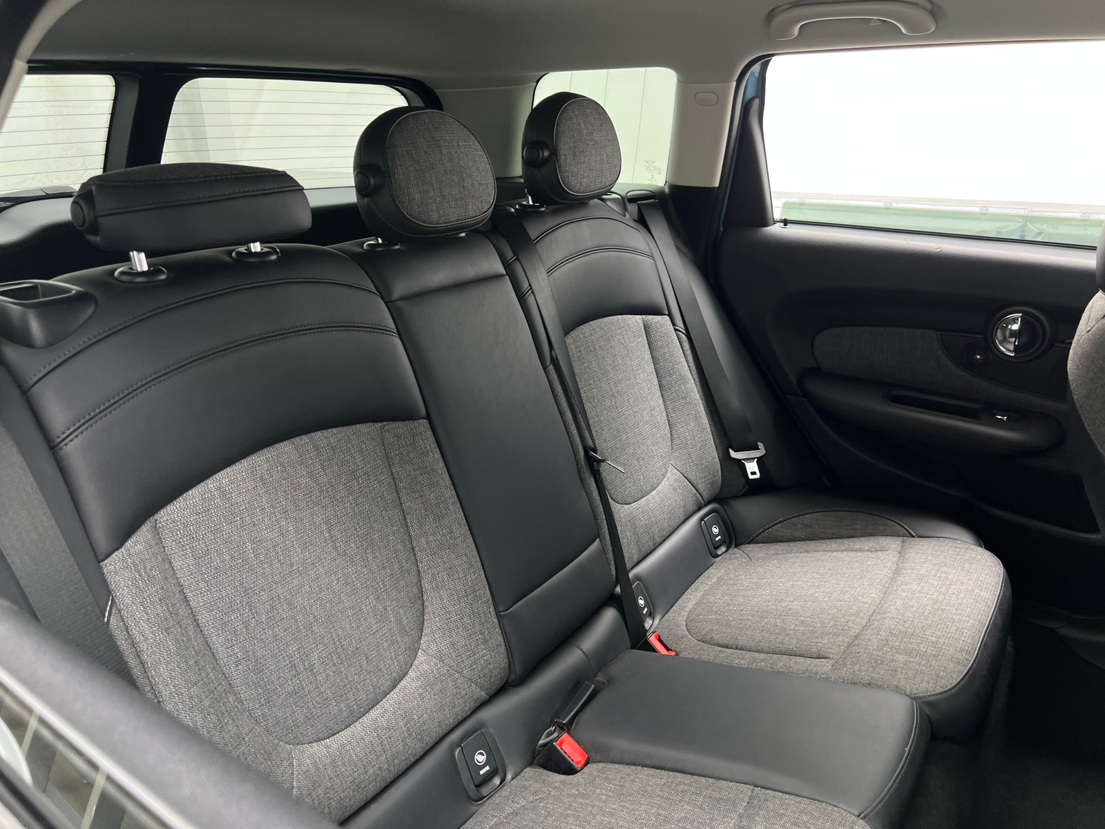 Thumbnail: 2017 MINI Cooper Clubman - 5