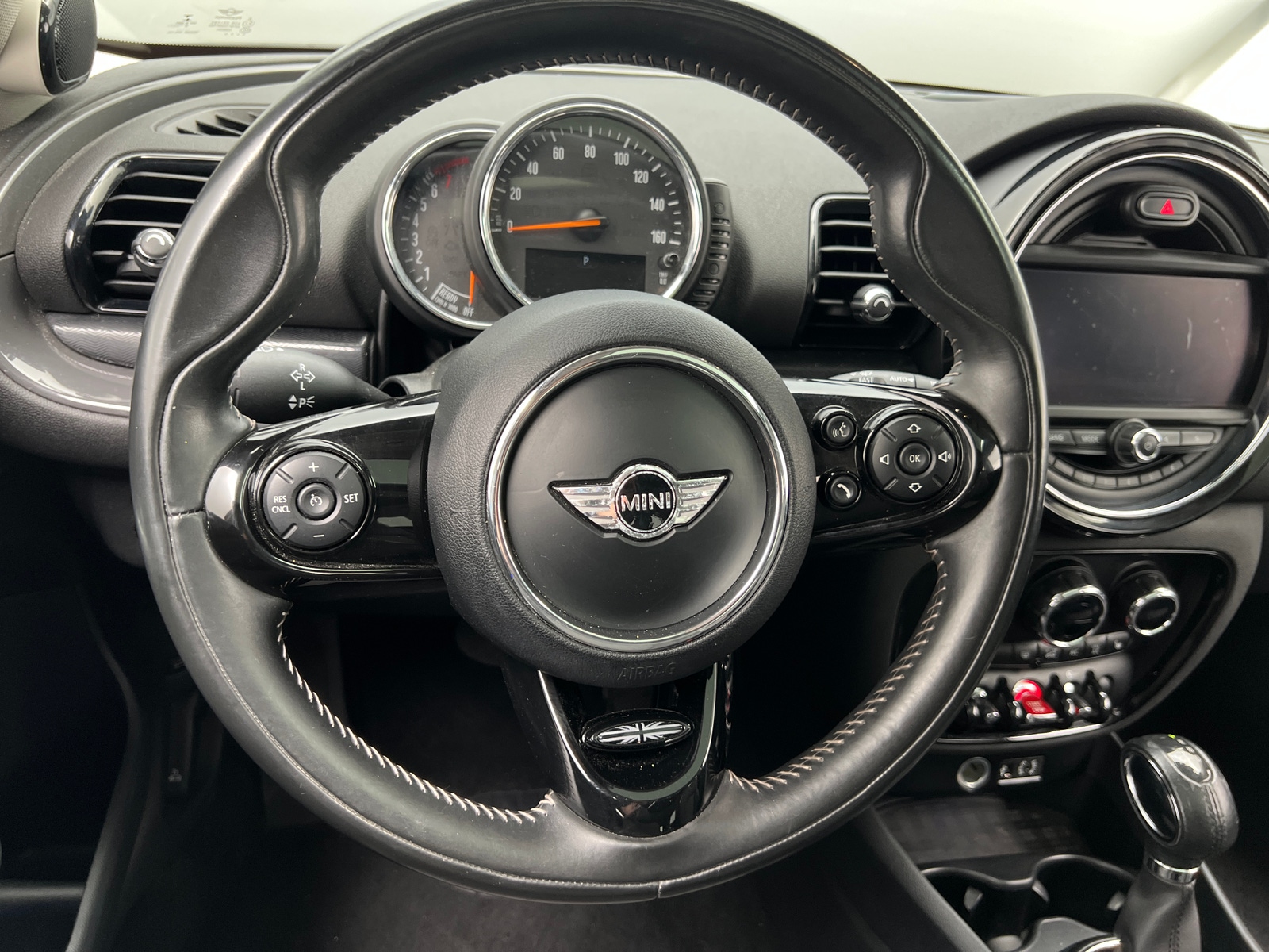 Thumbnail: 2017 MINI Cooper Clubman - 4