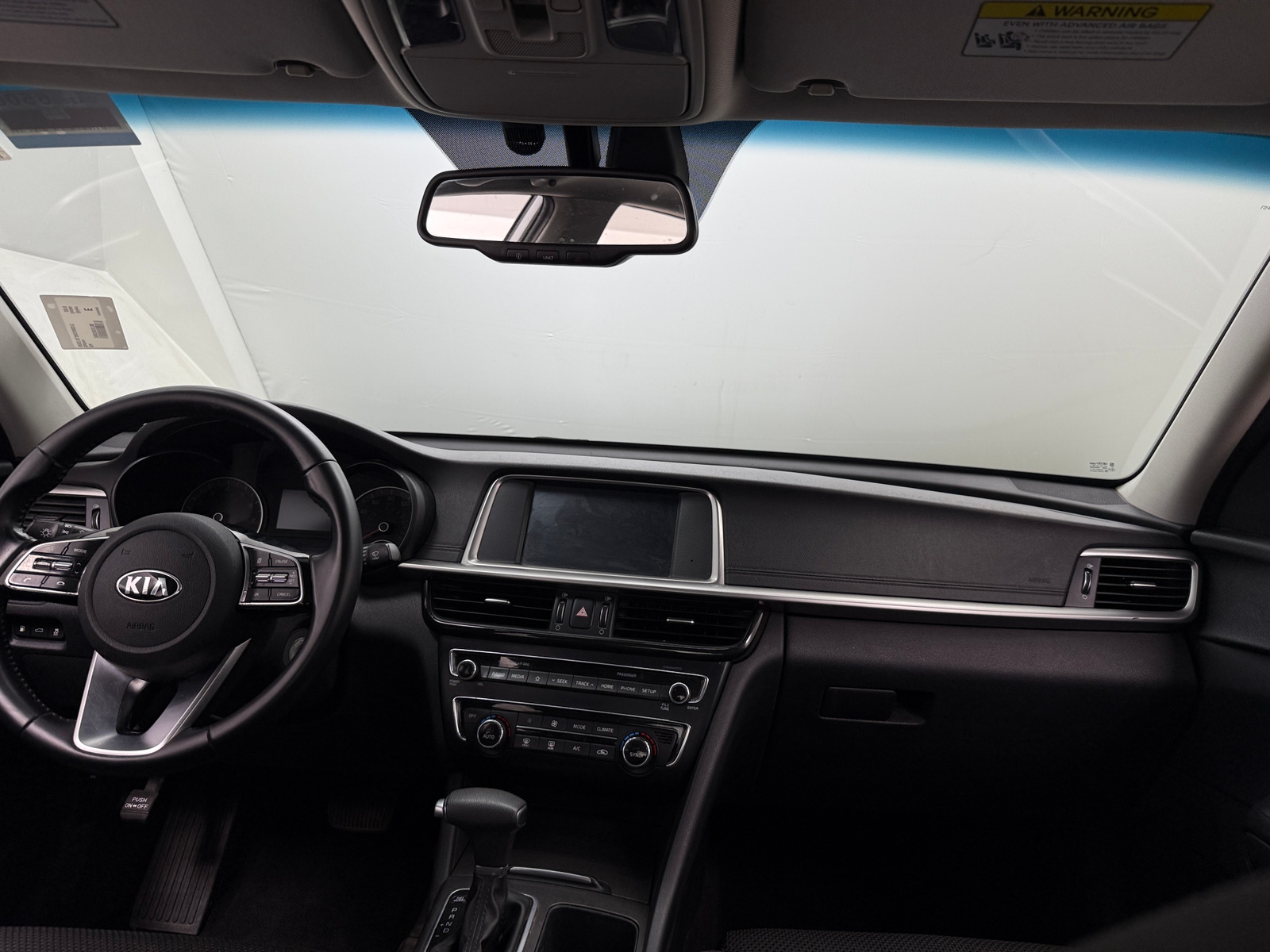 Thumbnail: 2019 Kia Optima - 3
