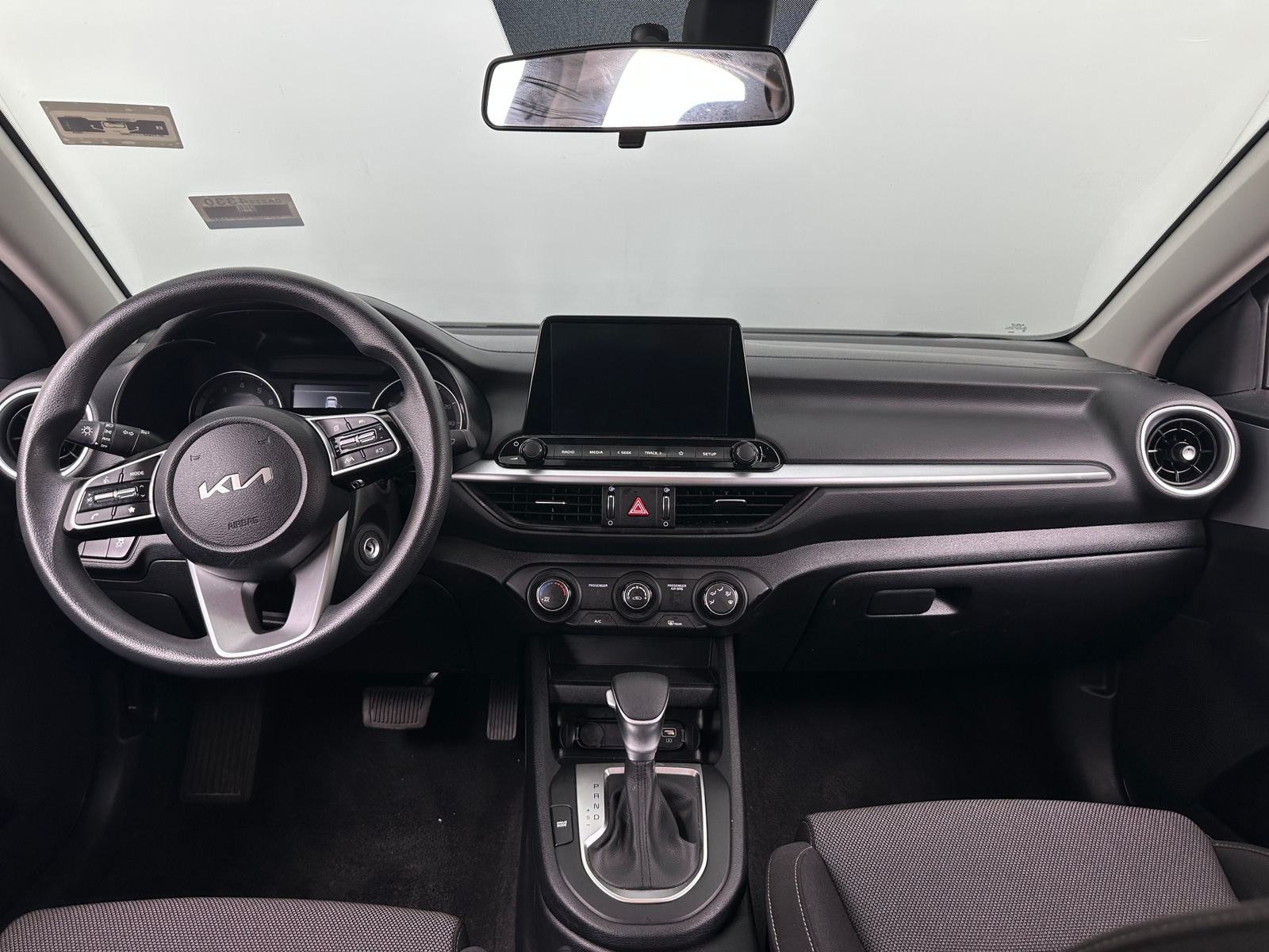 Thumbnail: 2024 Kia Forte - 3