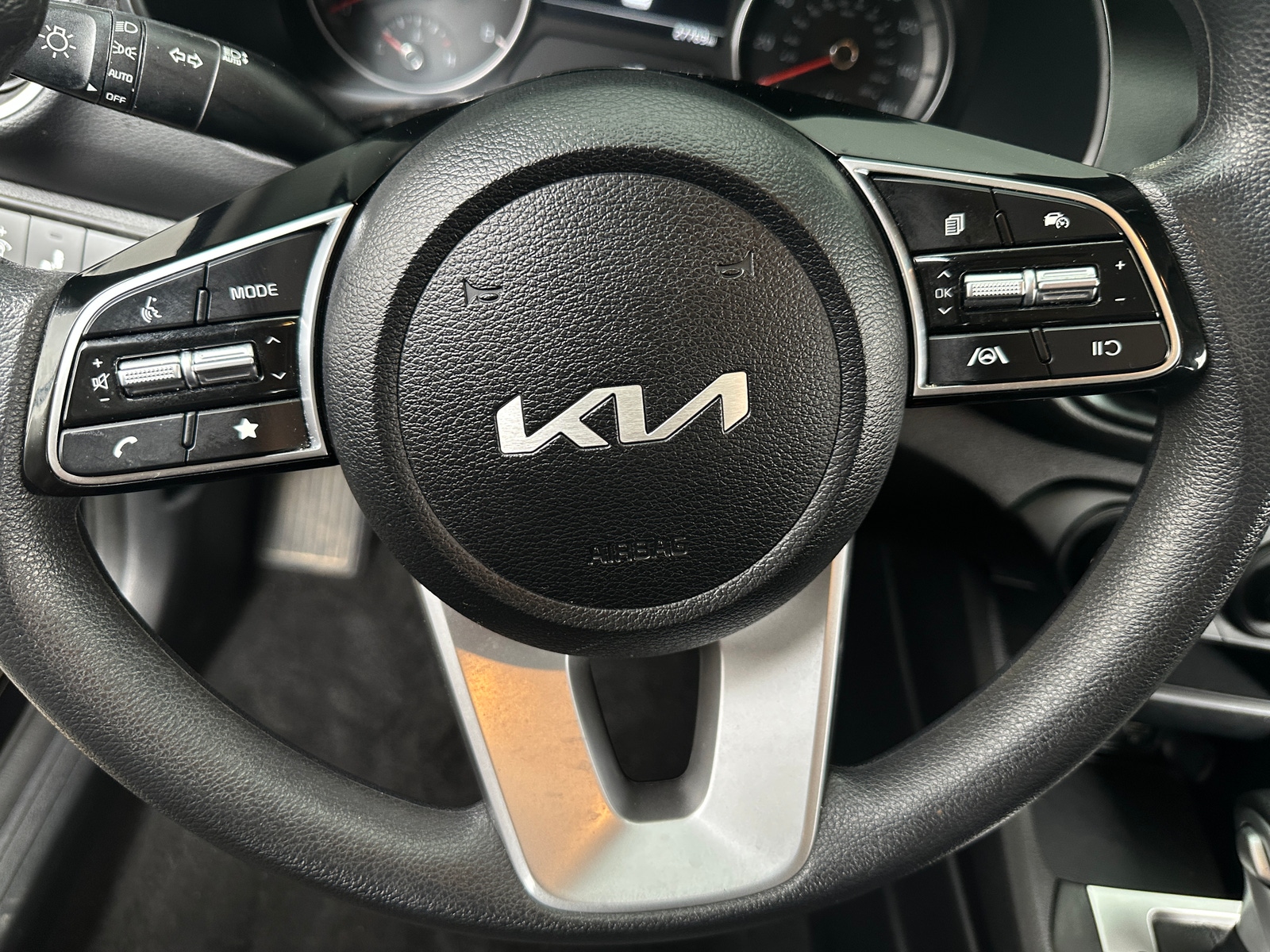 Thumbnail: 2024 Kia Forte - 5