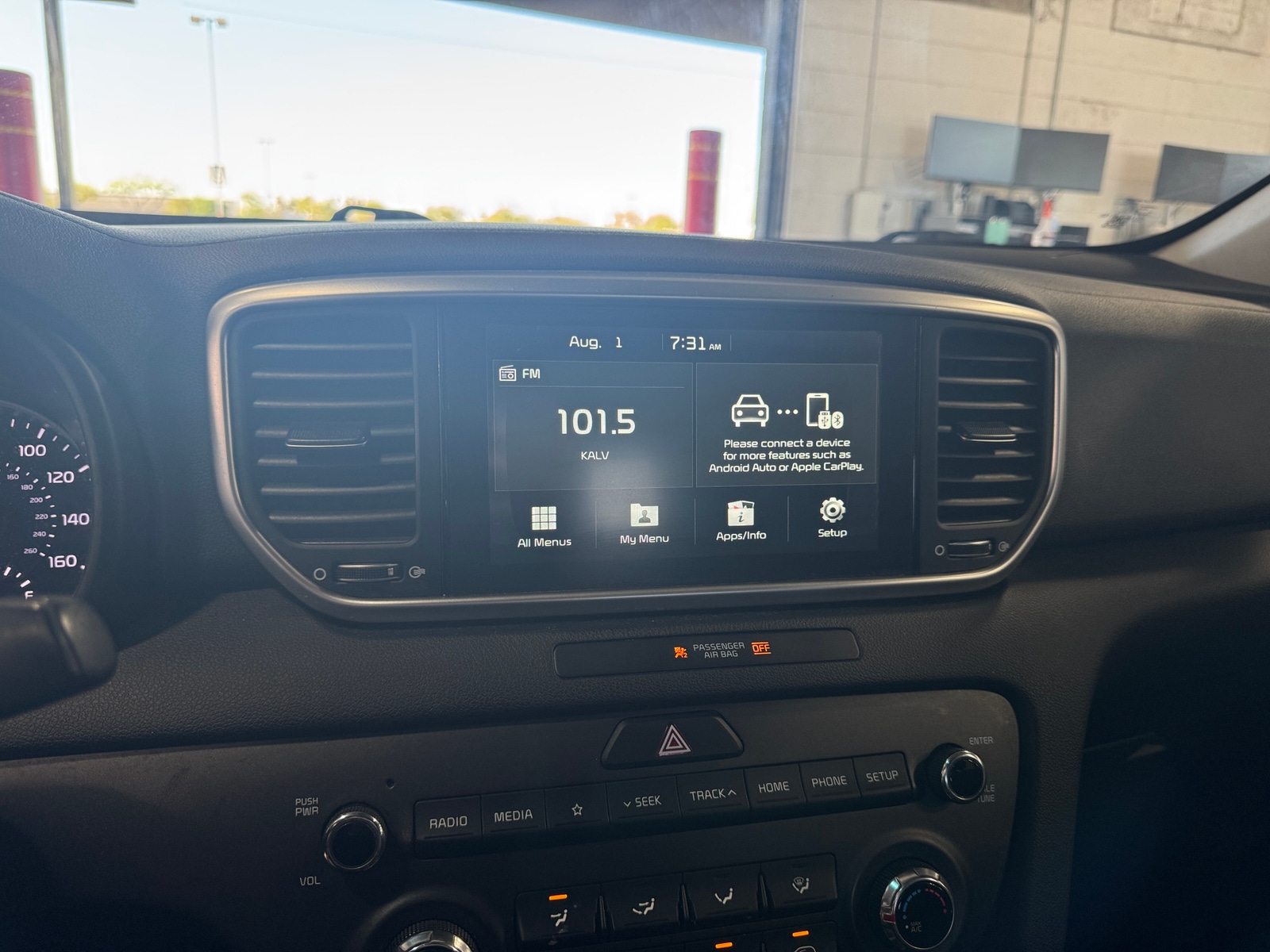 Thumbnail: 2020 Kia Sportage - 4