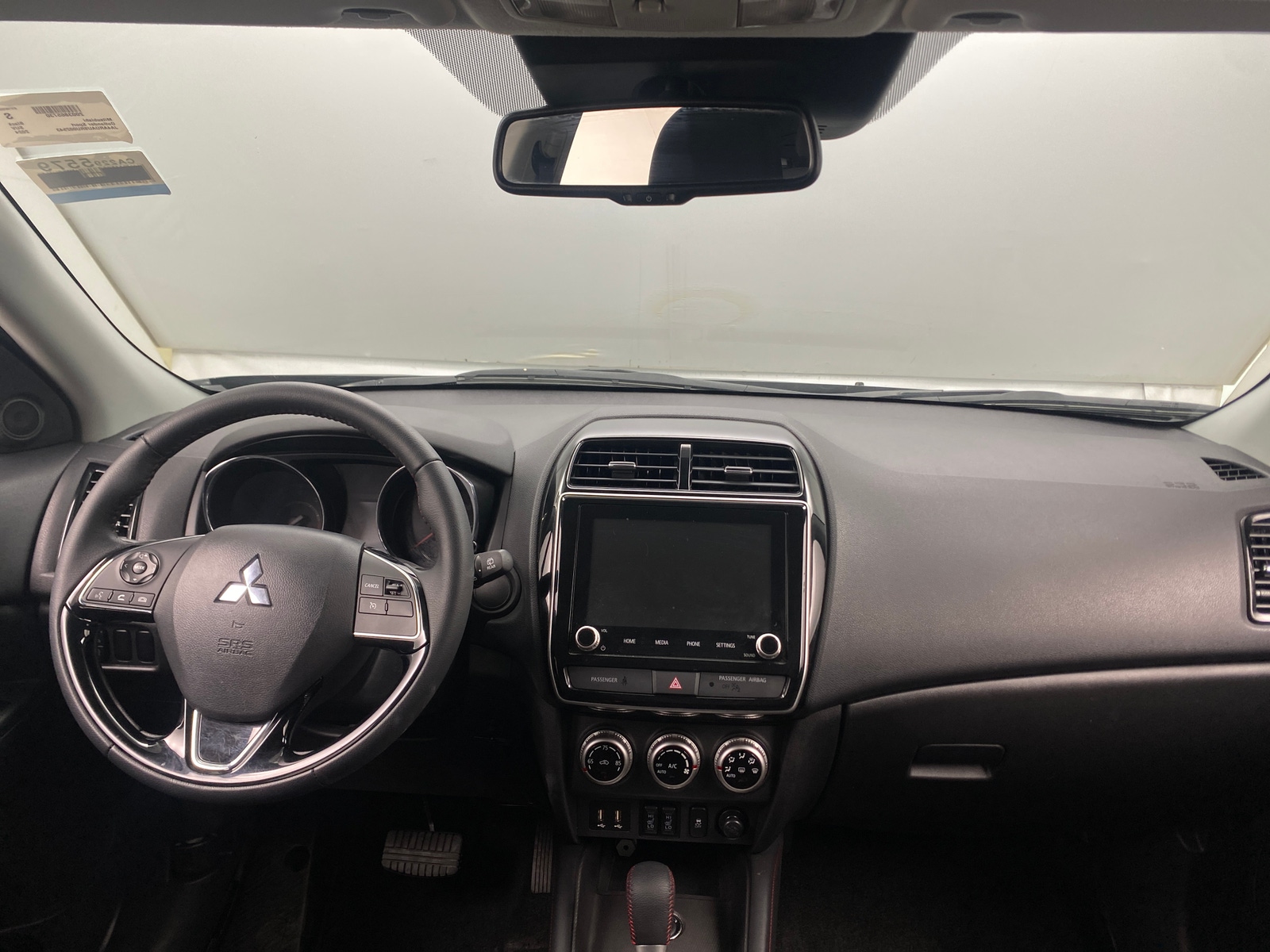 Thumbnail: 2024 Mitsubishi Outlander Sport - 3