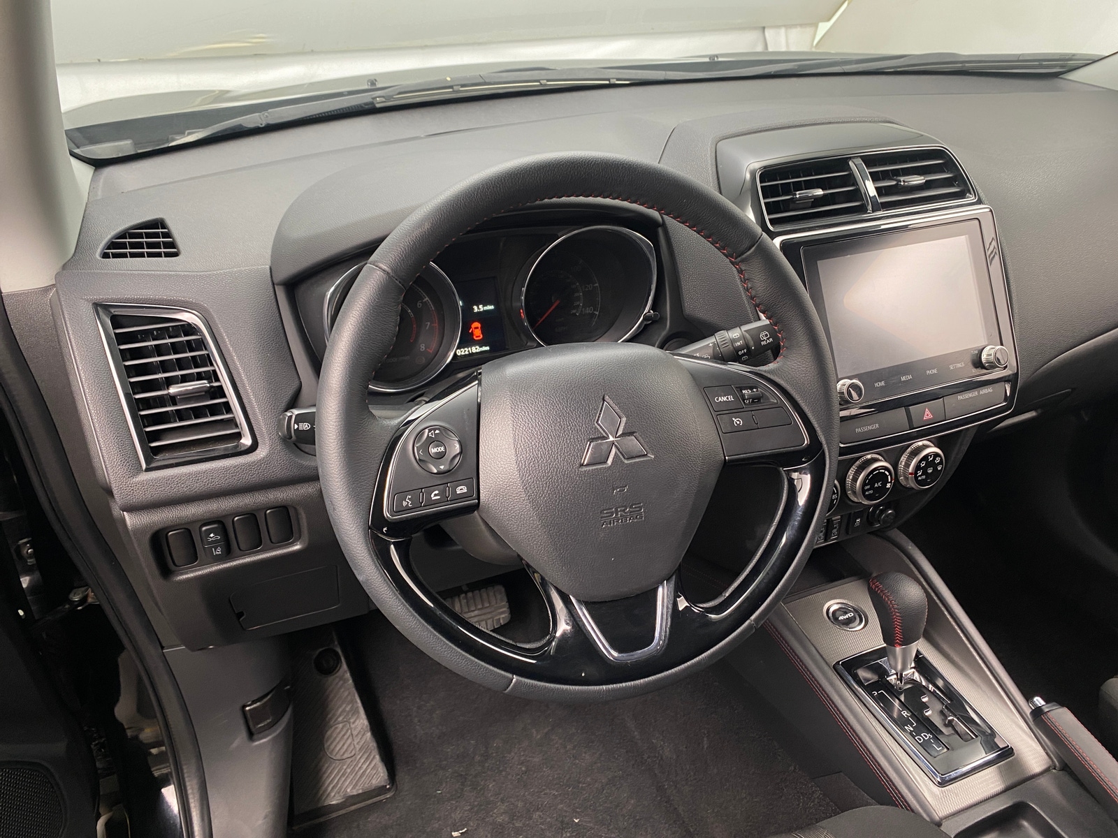 Thumbnail: 2024 Mitsubishi Outlander Sport - 5