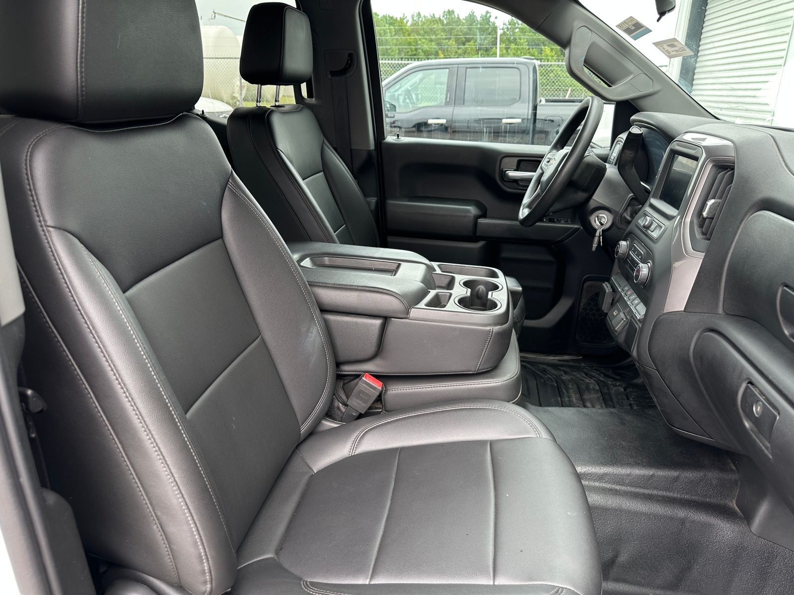 Thumbnail: 2020 Chevrolet Silverado 1500 - 2