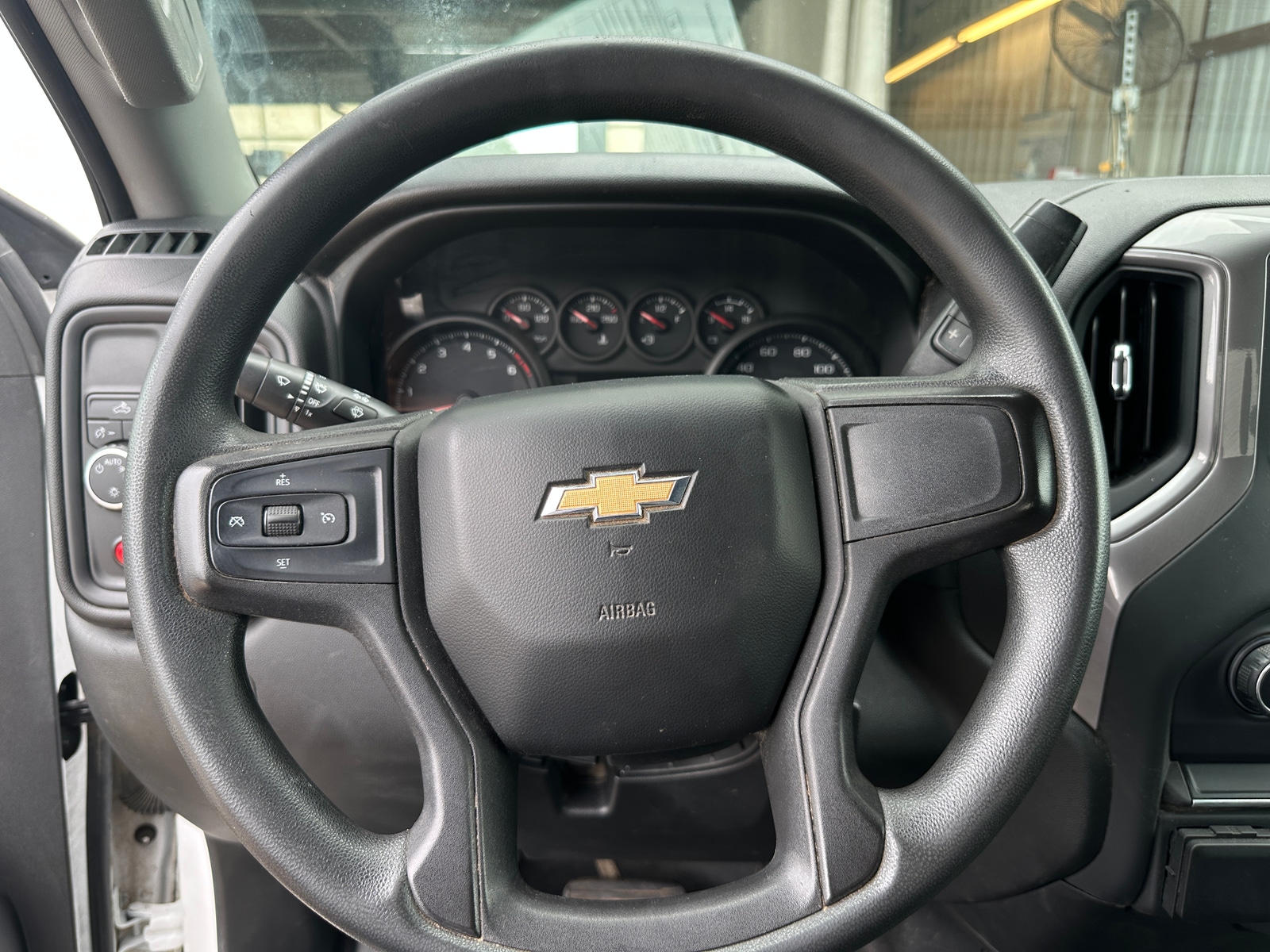 Thumbnail: 2020 Chevrolet Silverado 1500 - 4