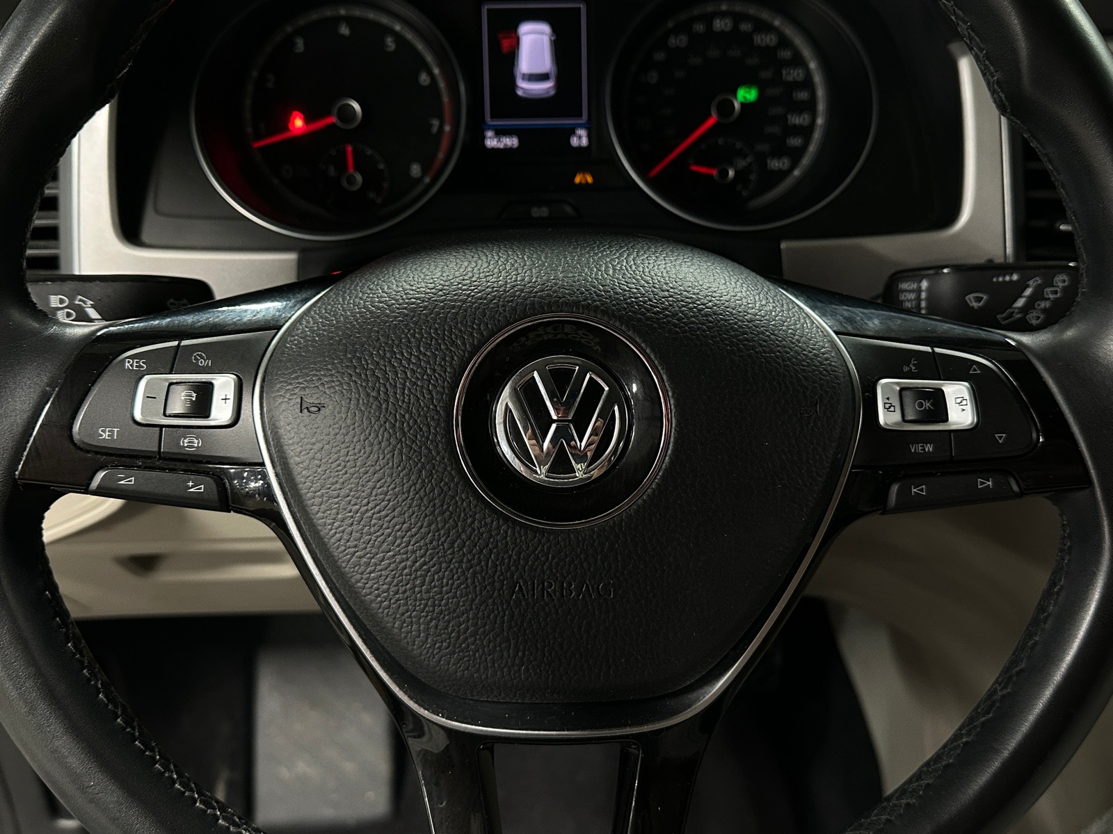 Thumbnail: 2019 Volkswagen Atlas - 4